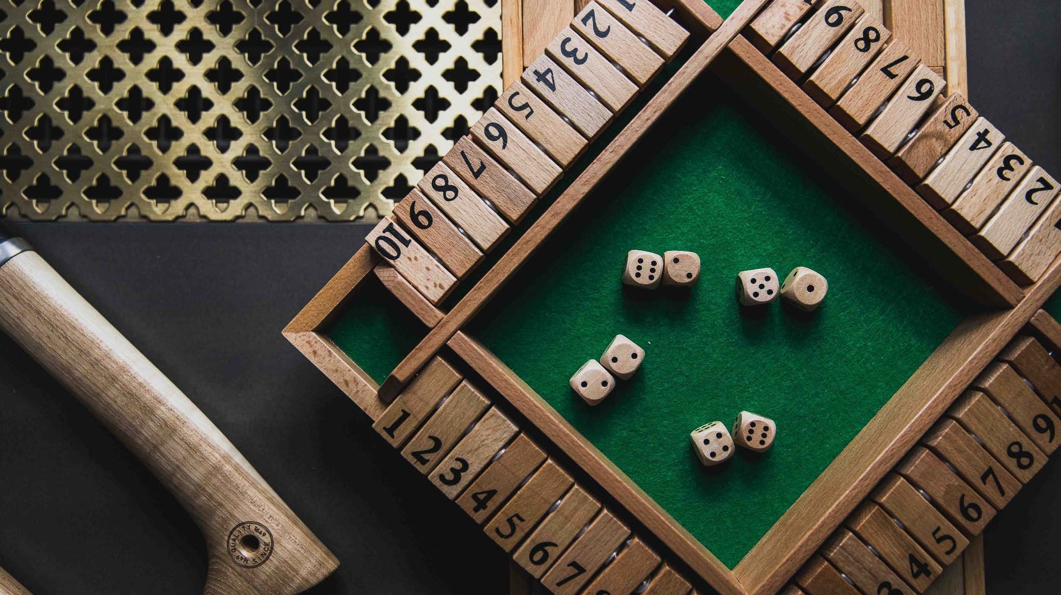 Traditional board games for the entire family - these classics also crown the interior