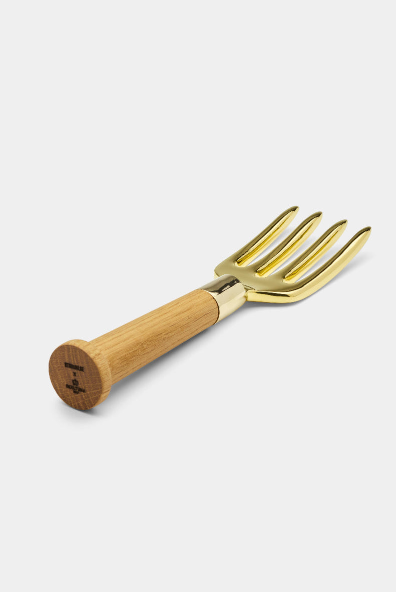 Nurture Hand Fork - Brass / Oak — Skultuna 3