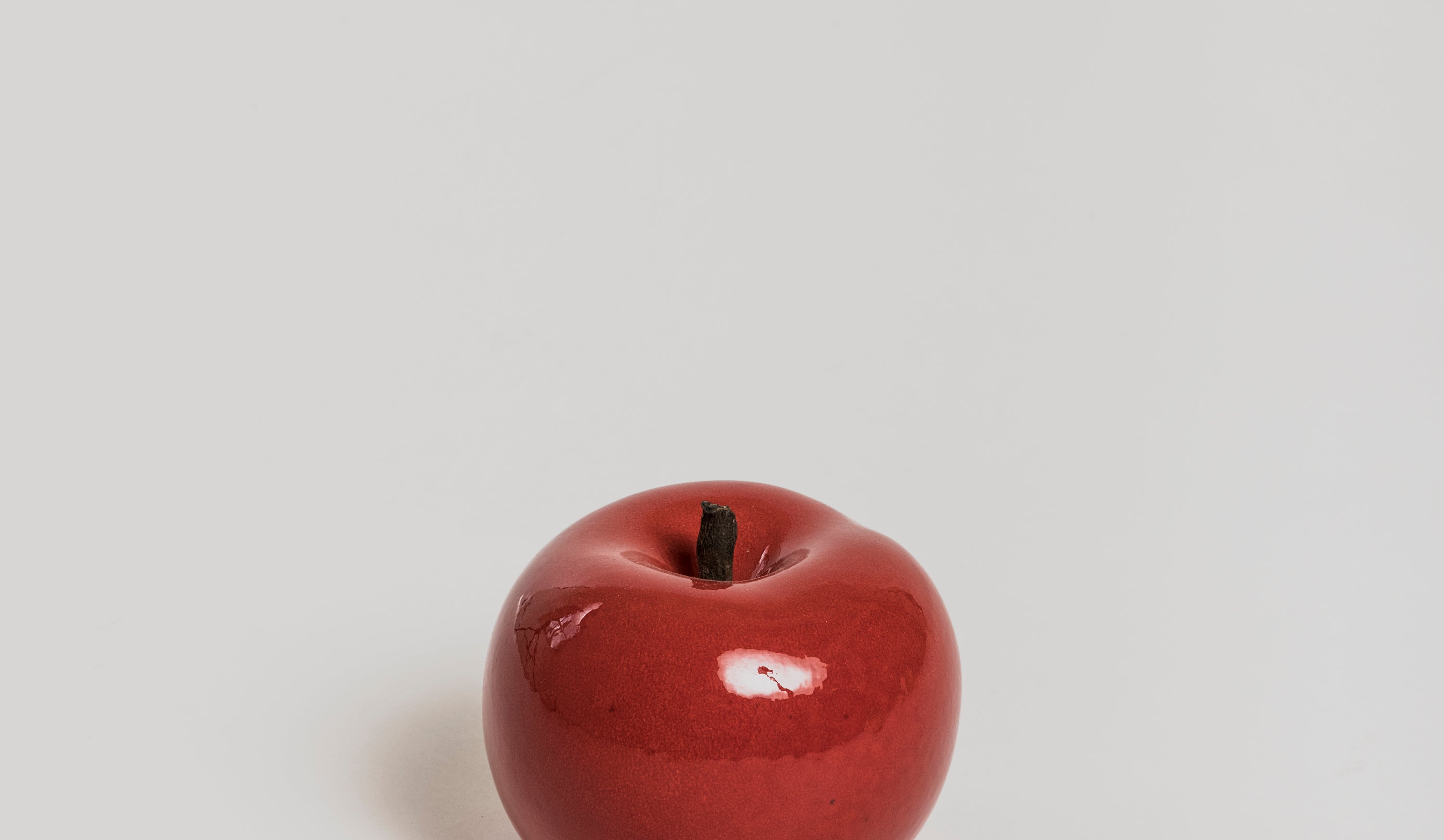 Apple Statue - D20 cm Red Ceramic - Cigale & Fourmi