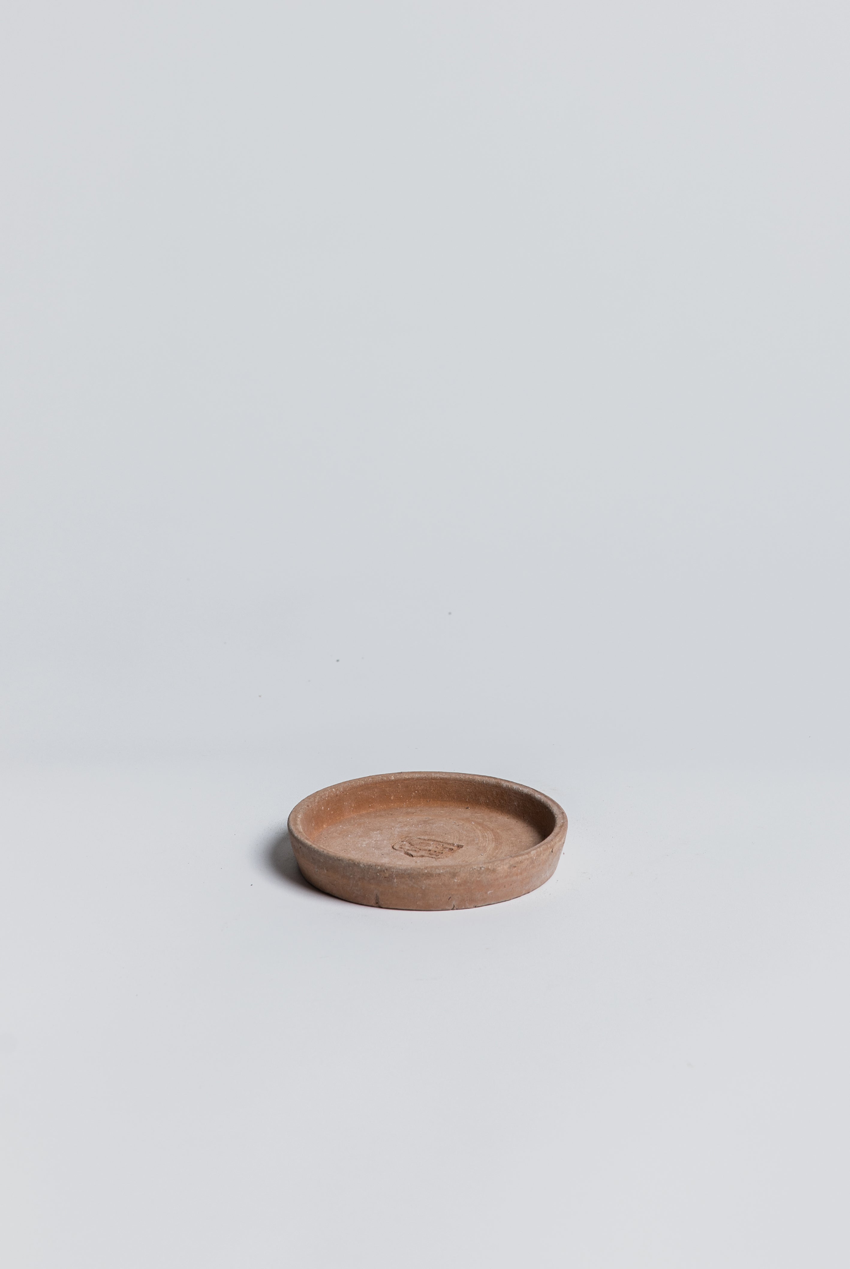 Saucer Liscio - Terracotta (without rim) - Cigale & Fourmi