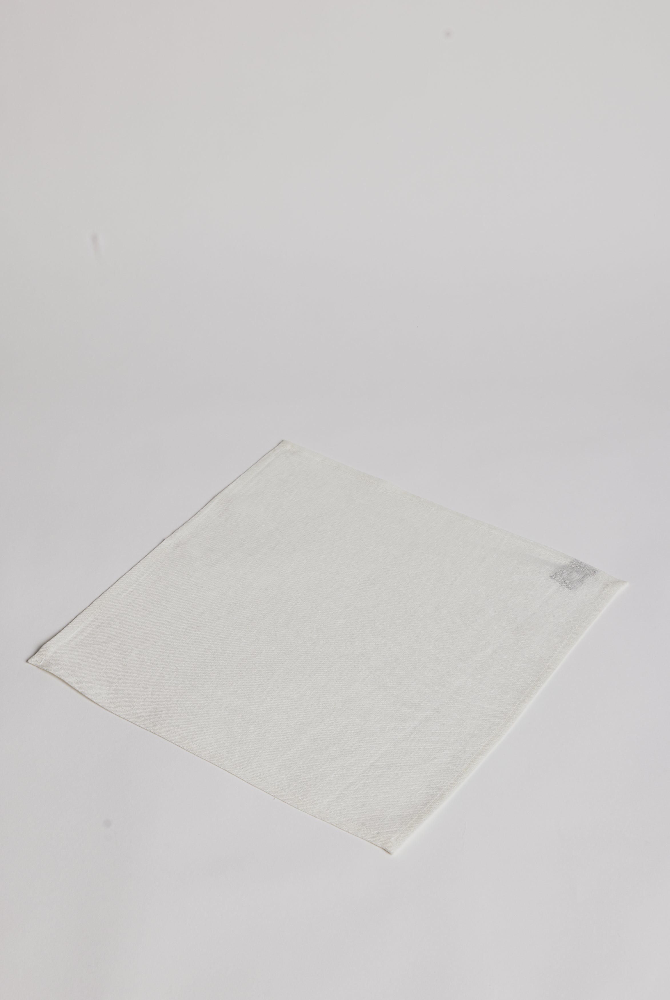 Napkin - Tiziano / Creama / off white - Cigale & Fourmi