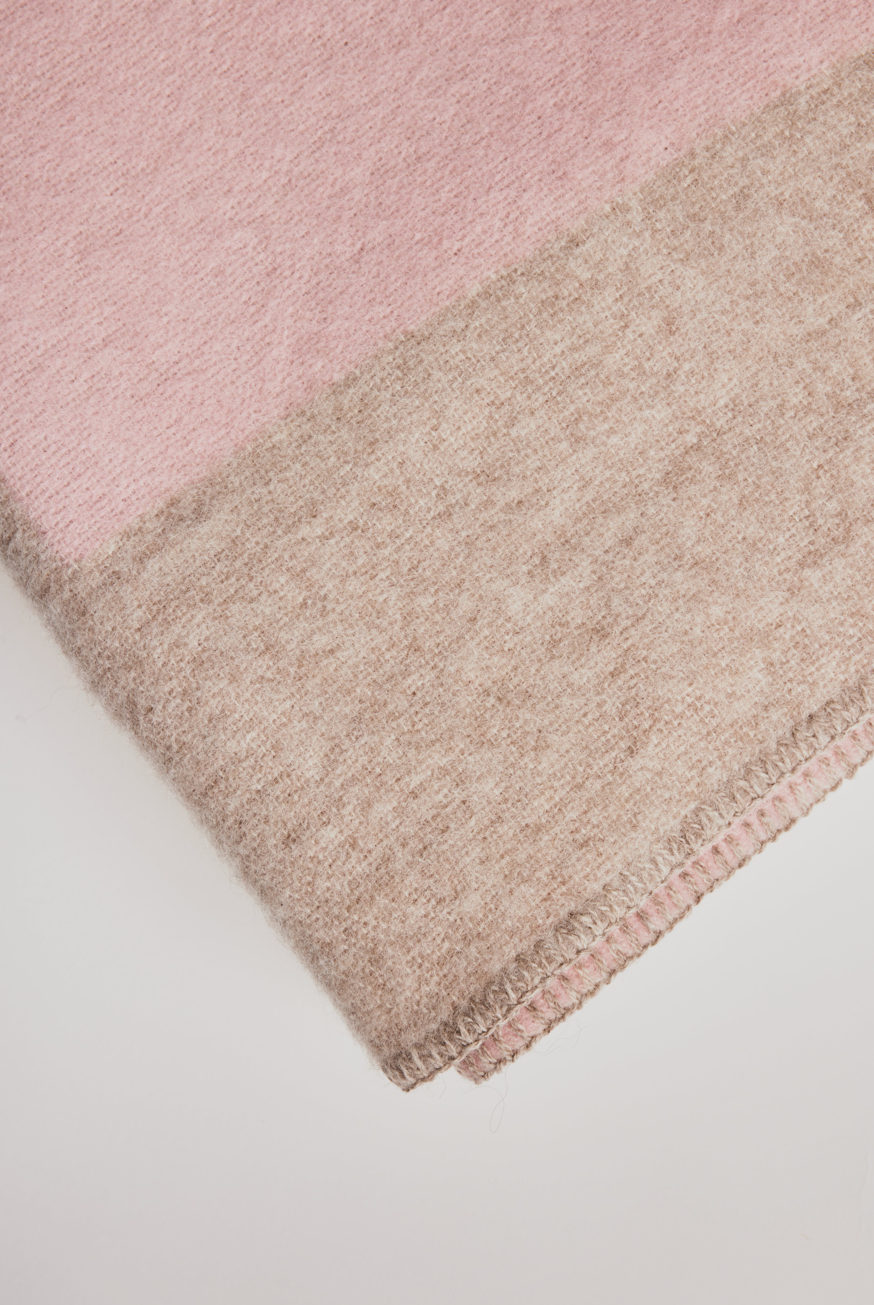 Wool Blanket - Bauhaused 3 - Cigale & Fourmi