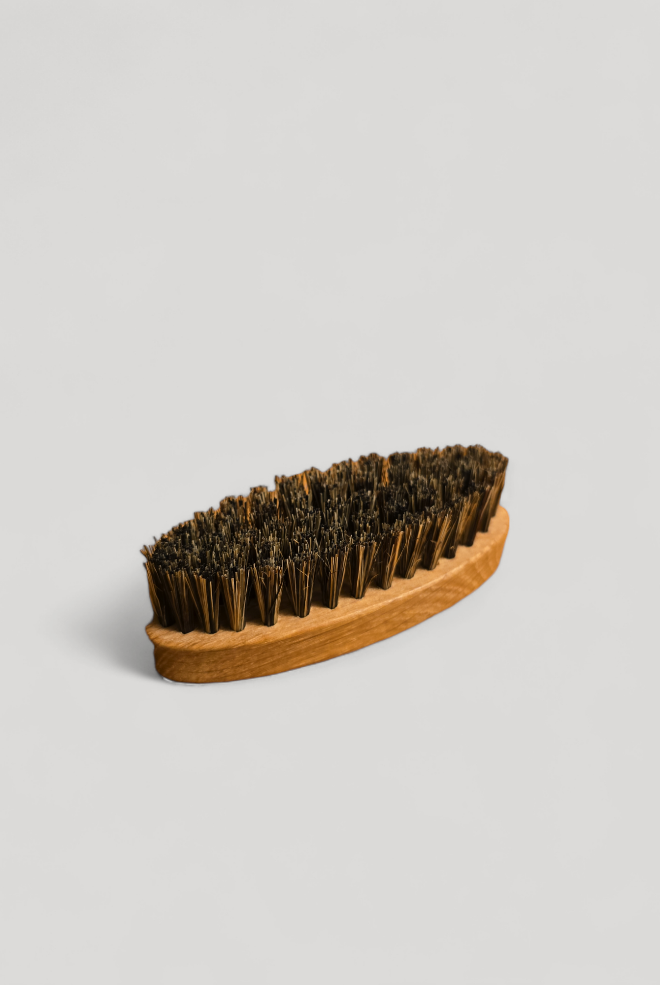 Oval Nail Brush - Oiled Oakwood Dark Bristle - Cigale & Fourmi
