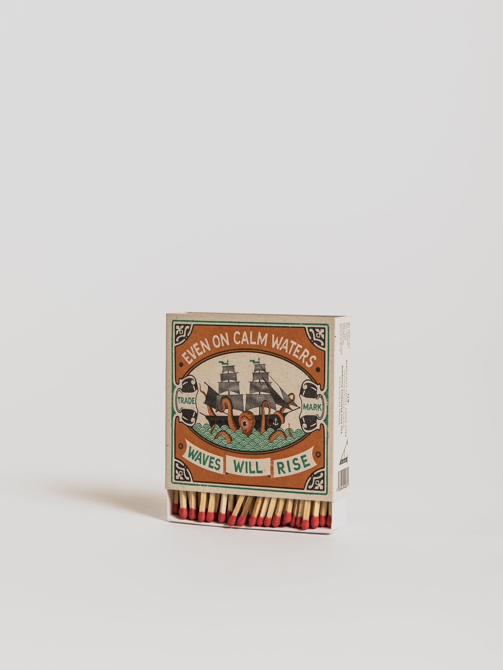 Luxury Matches - Even on Calm Waters - Cigale &  Fourmi