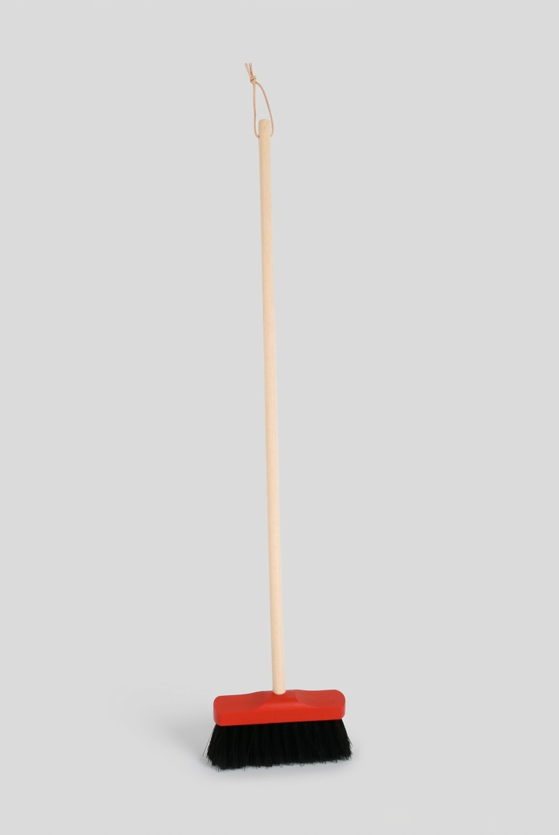 Children's Indoor Broom - 70cm — Cigale & Fourmi