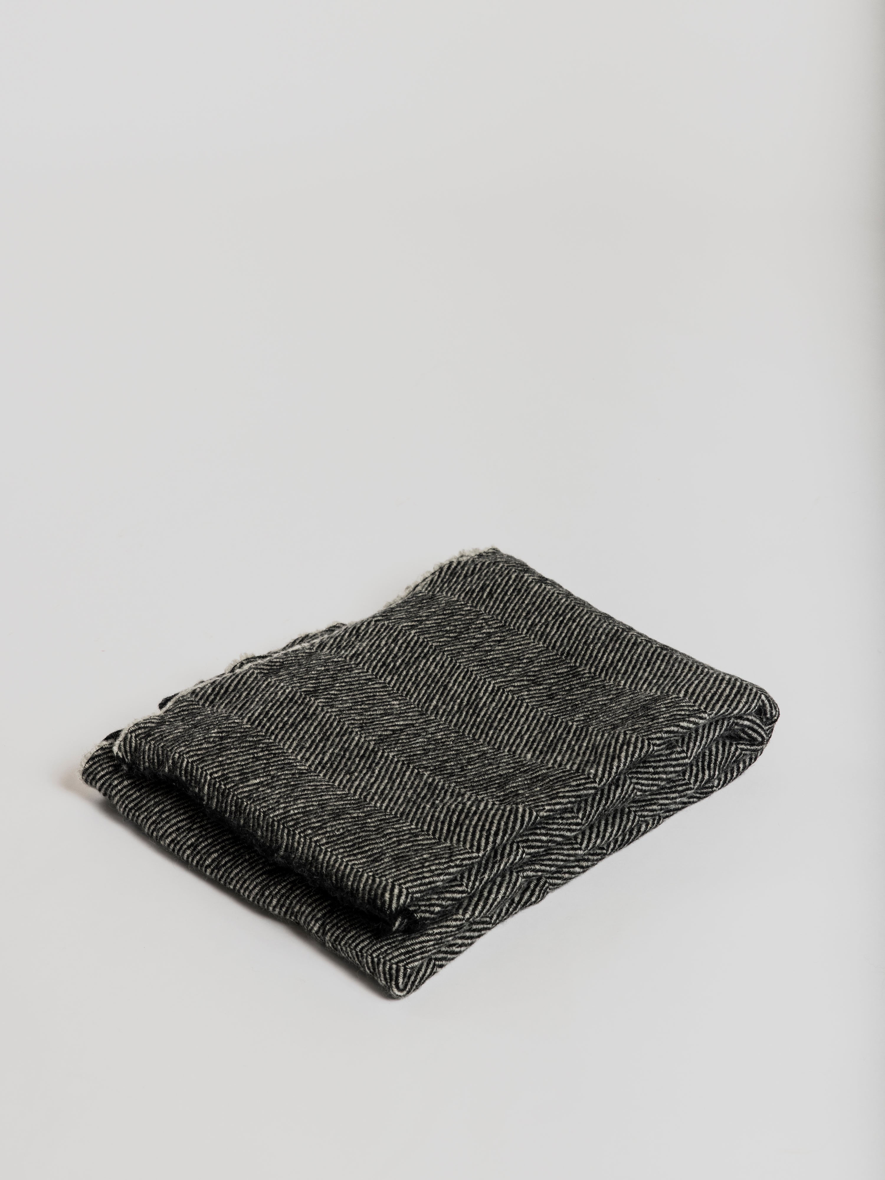 Woolen blanket - Black Herringbone - Cigale et Fourmi