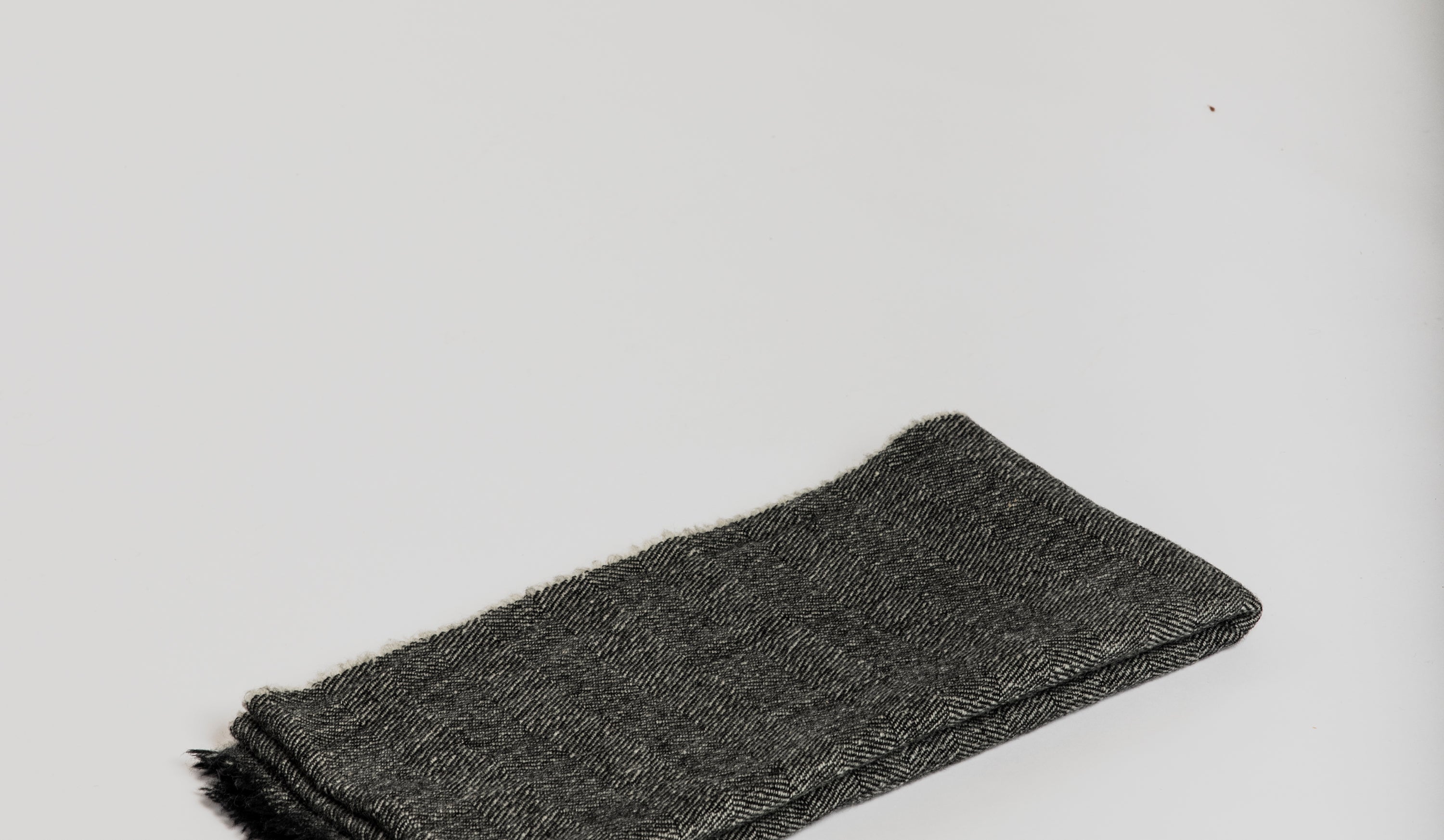 Woolen Scarf - Black Herringbone - Cigale et Fourmi