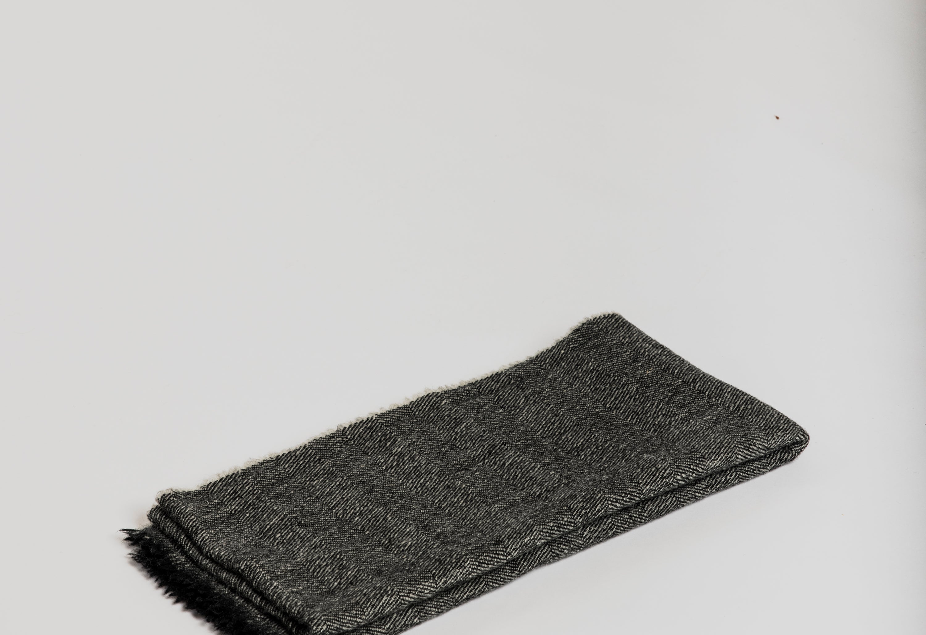 Woolen Scarf - Black Herringbone - Cigale et Fourmi