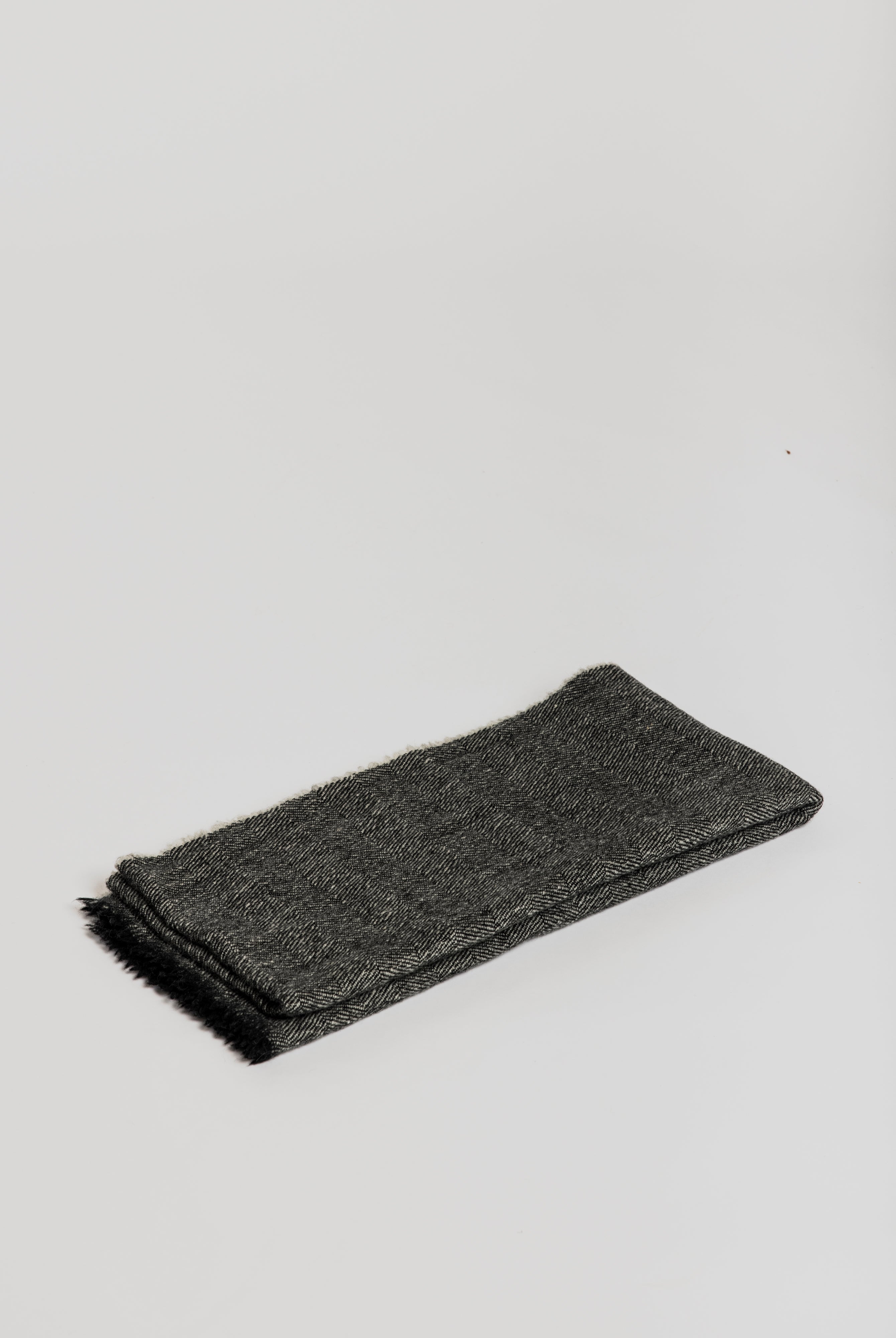 Woolen Scarf - Black Herringbone - Cigale et Fourmi