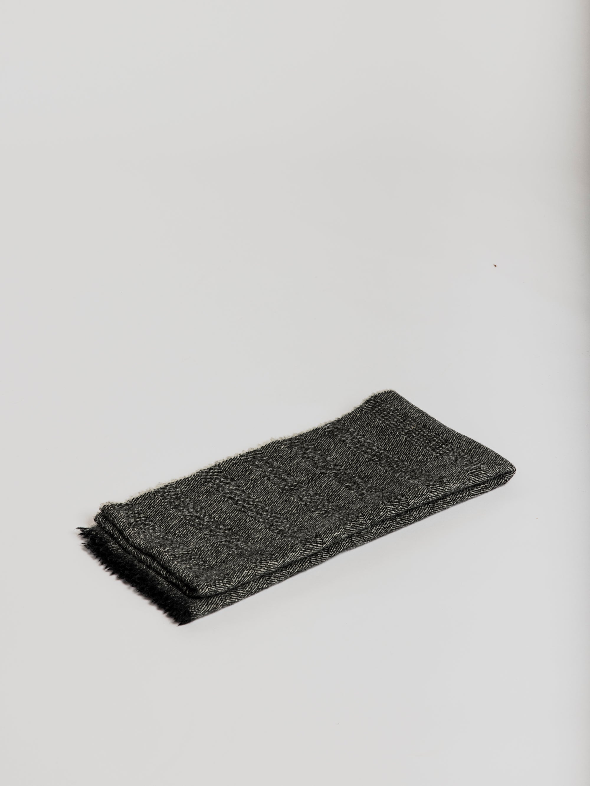 Woolen Scarf - Black Herringbone - Cigale et Fourmi