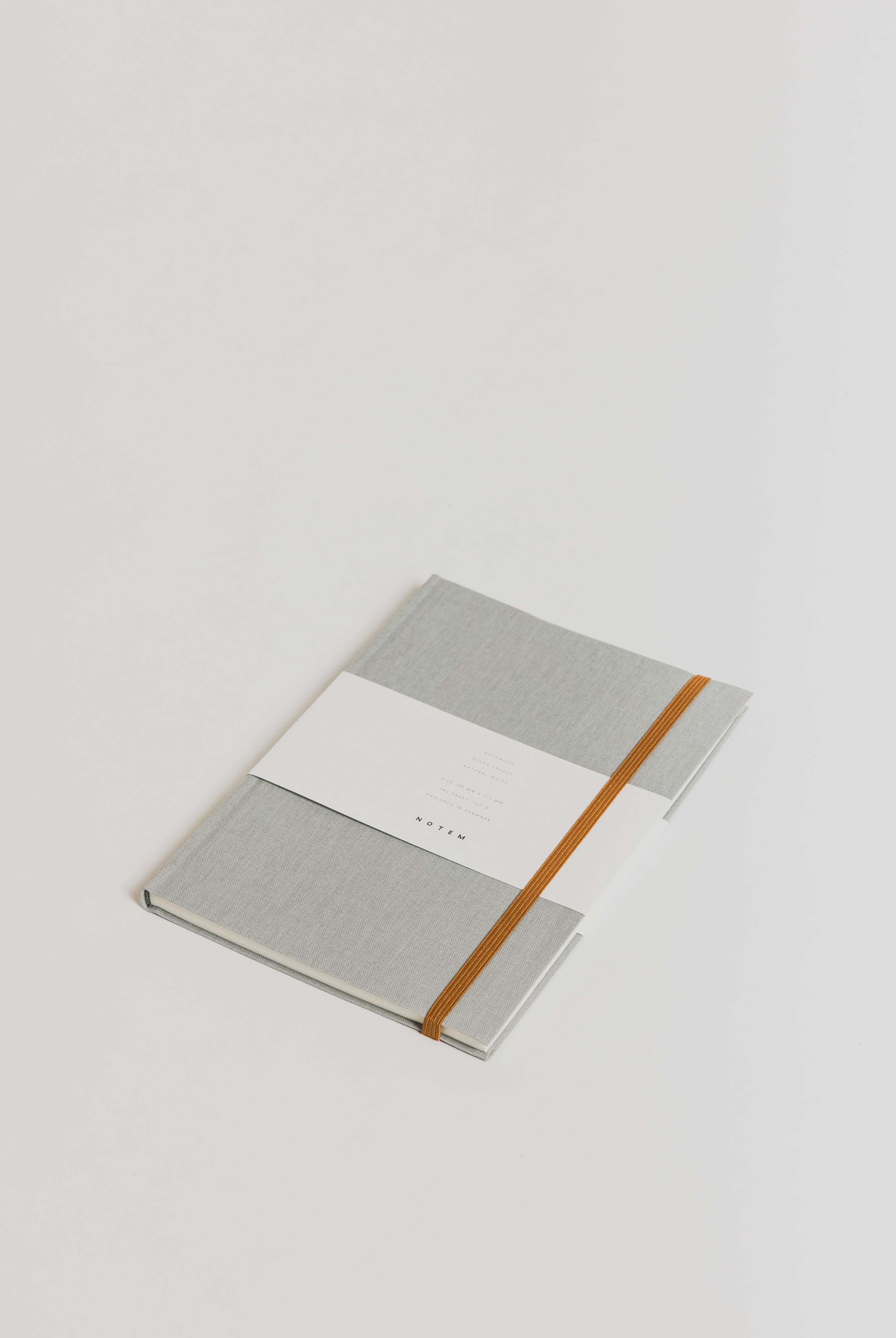 BEA Notebook with Elastic Band - Light Grey - Cigale et Fourmi