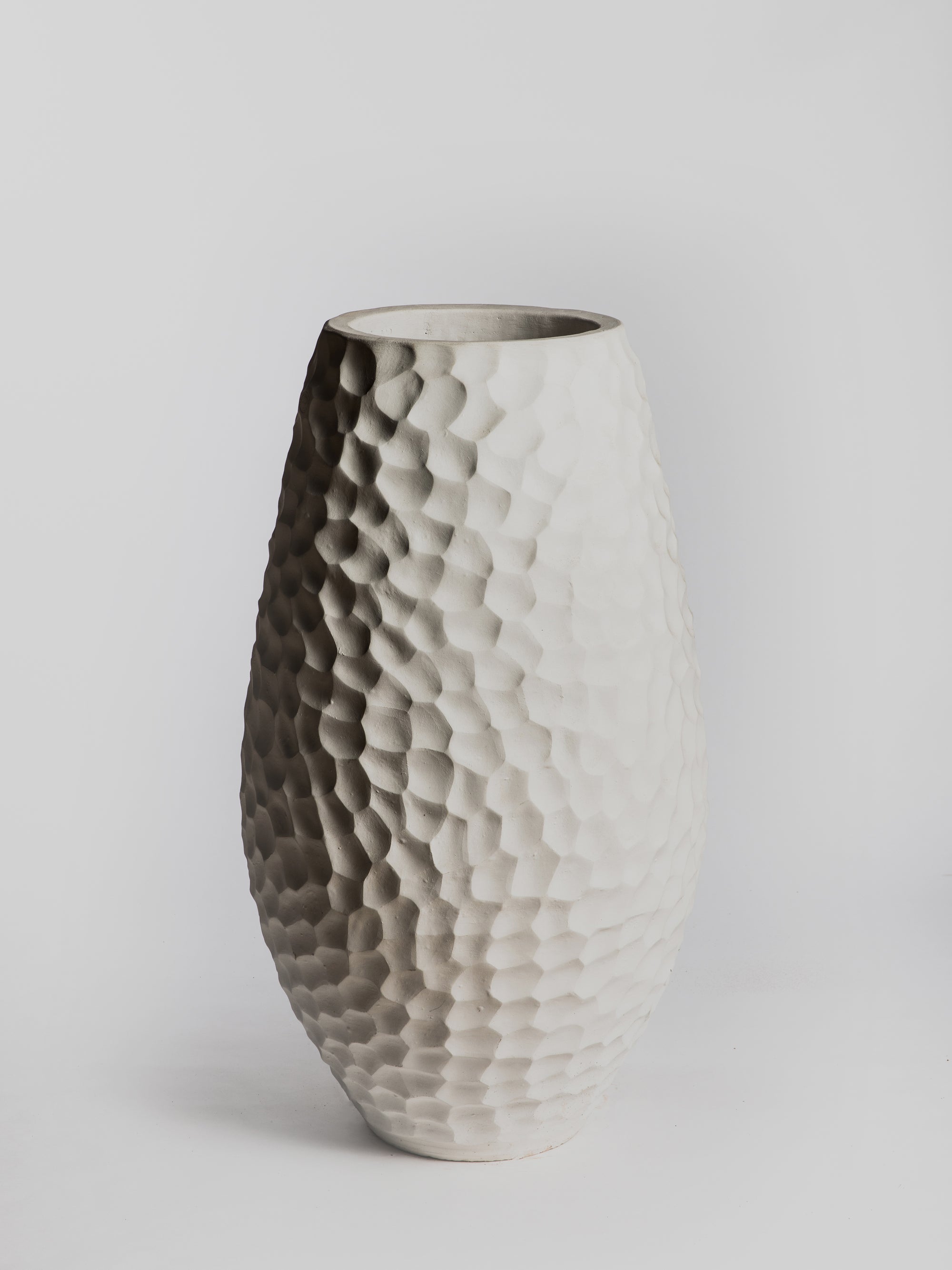 Vase Aubergine Aveole - White - Cigale &  Fourmi