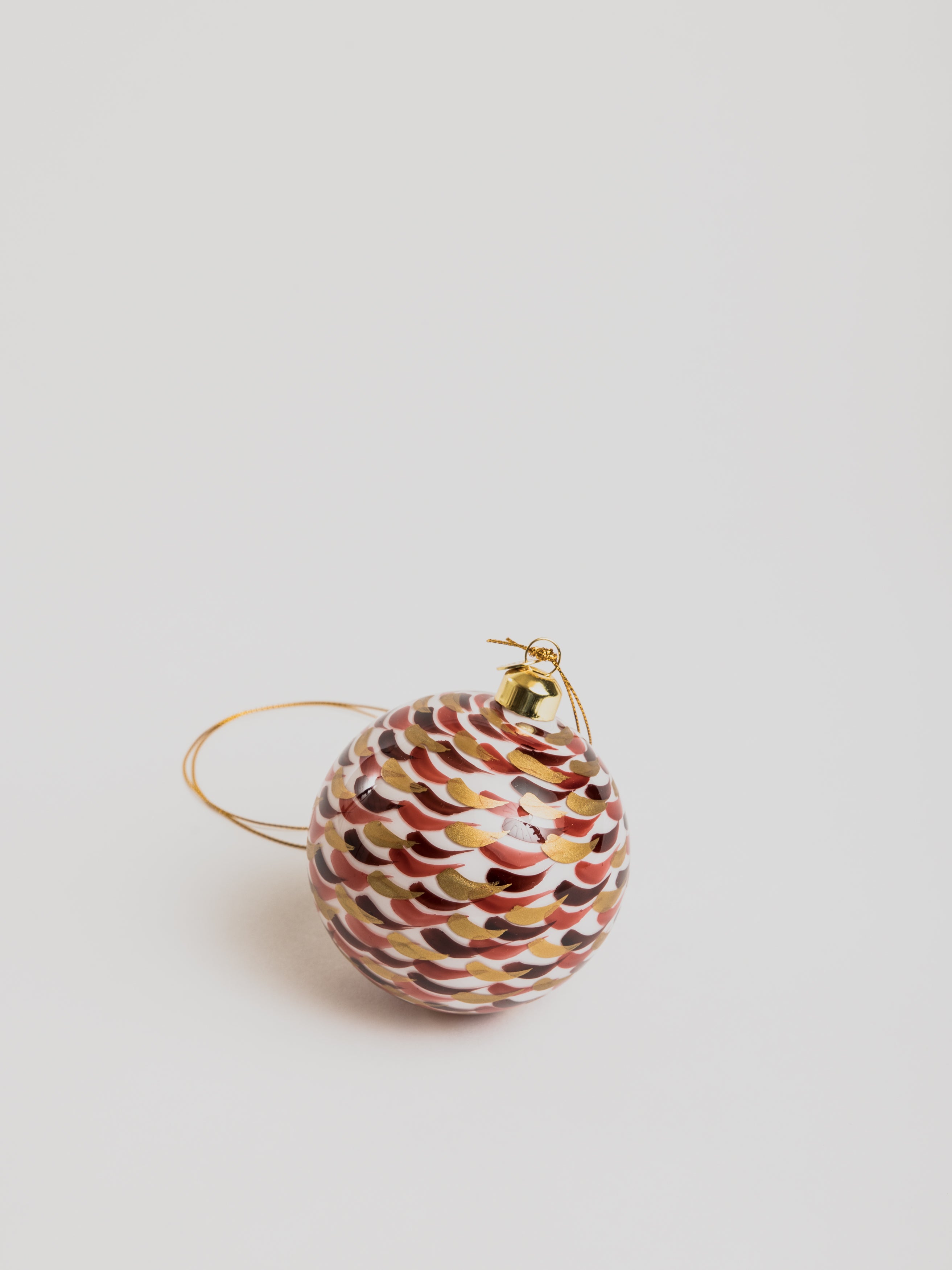 Christmas Bauble - Strokes Red - Cigale & Fourmi