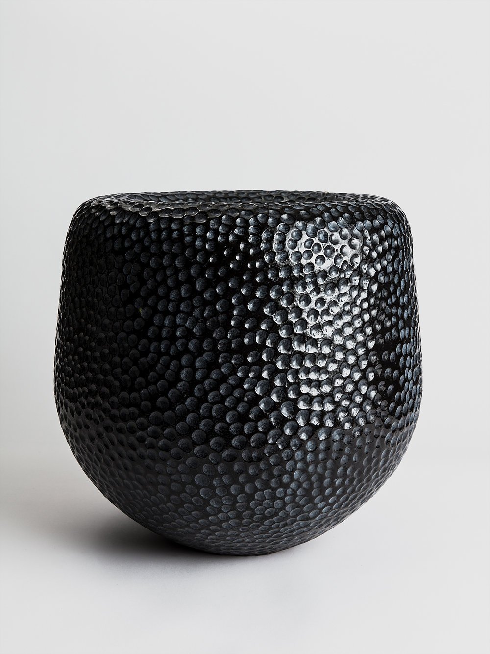 Batur - Black Metallic Pottery Domani
