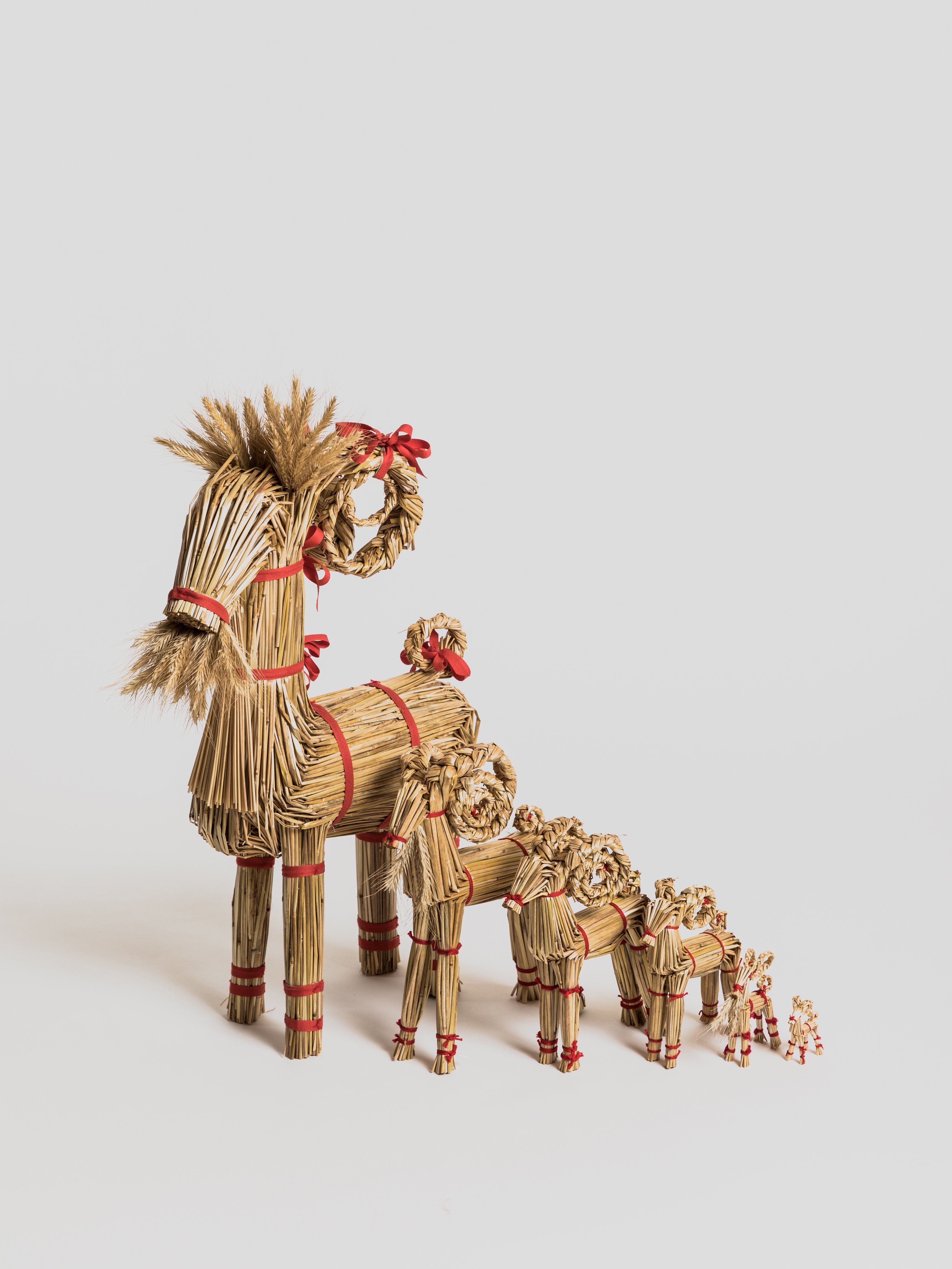 Christmas Goat - Straw christmas goat Folkhälsans halmgrupp