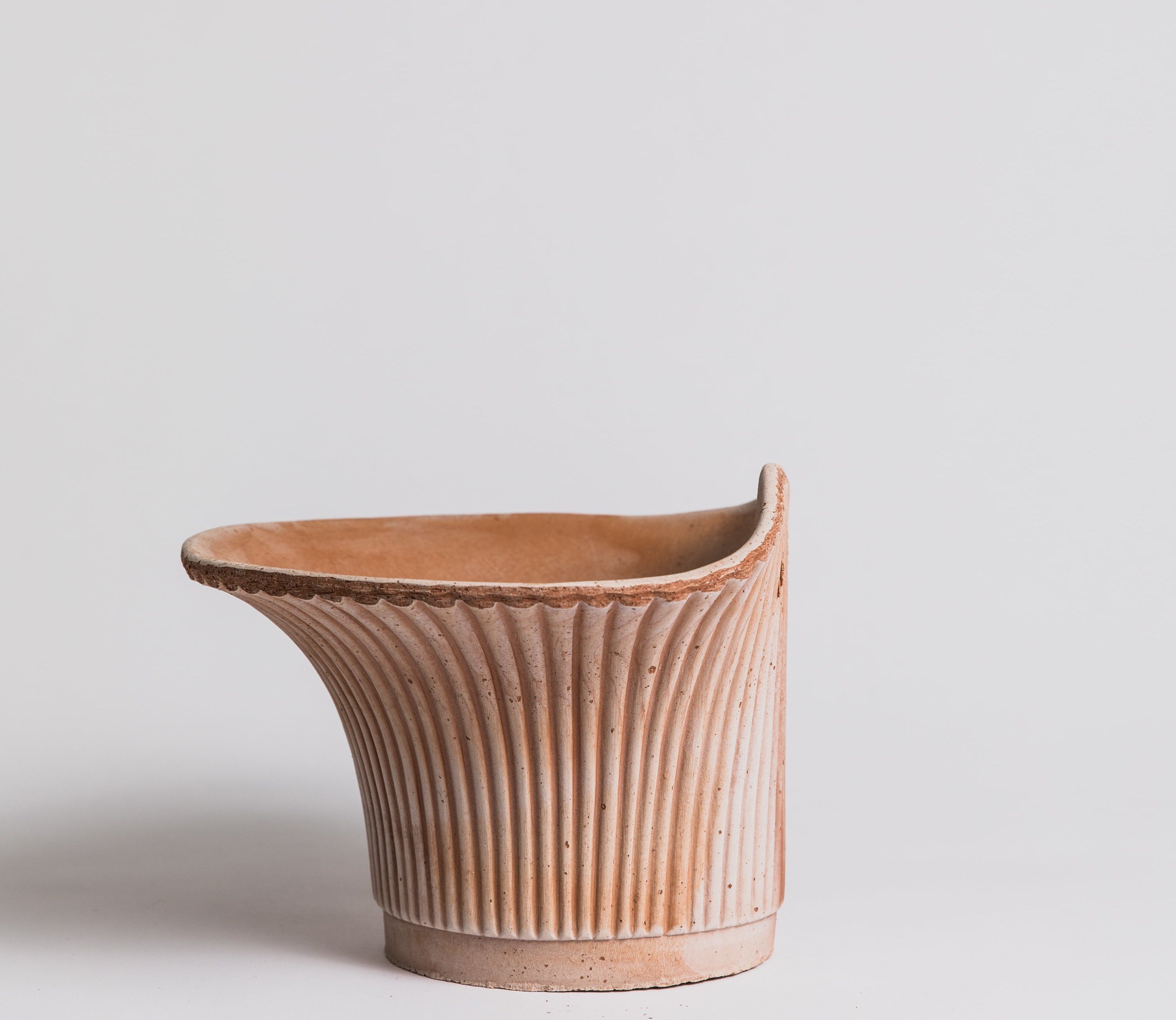 Daisy Wall - Terracotta Vase/Pot Bergs Potter