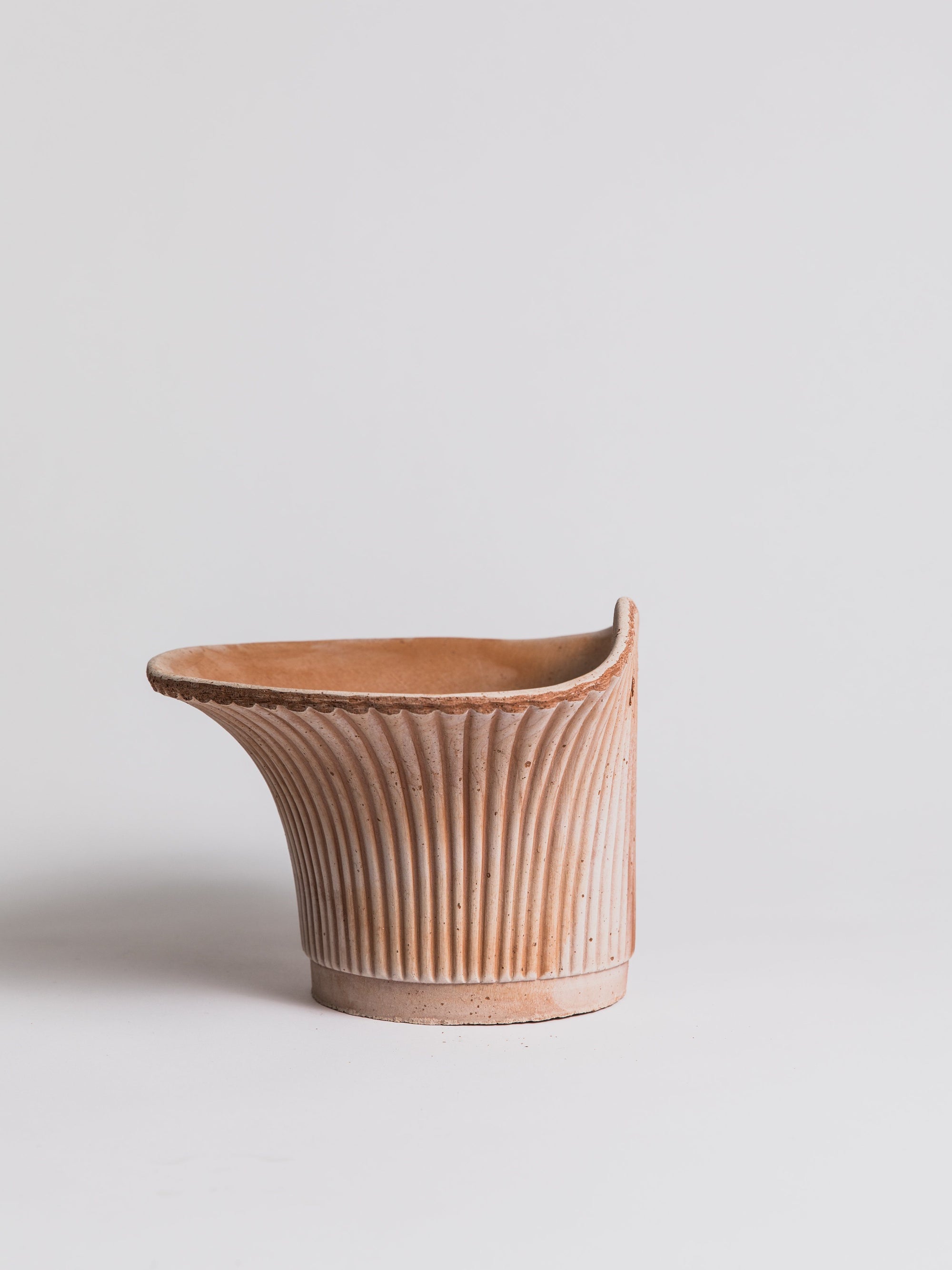 Daisy Wall - Terracotta Vase/Pot Bergs Potter 