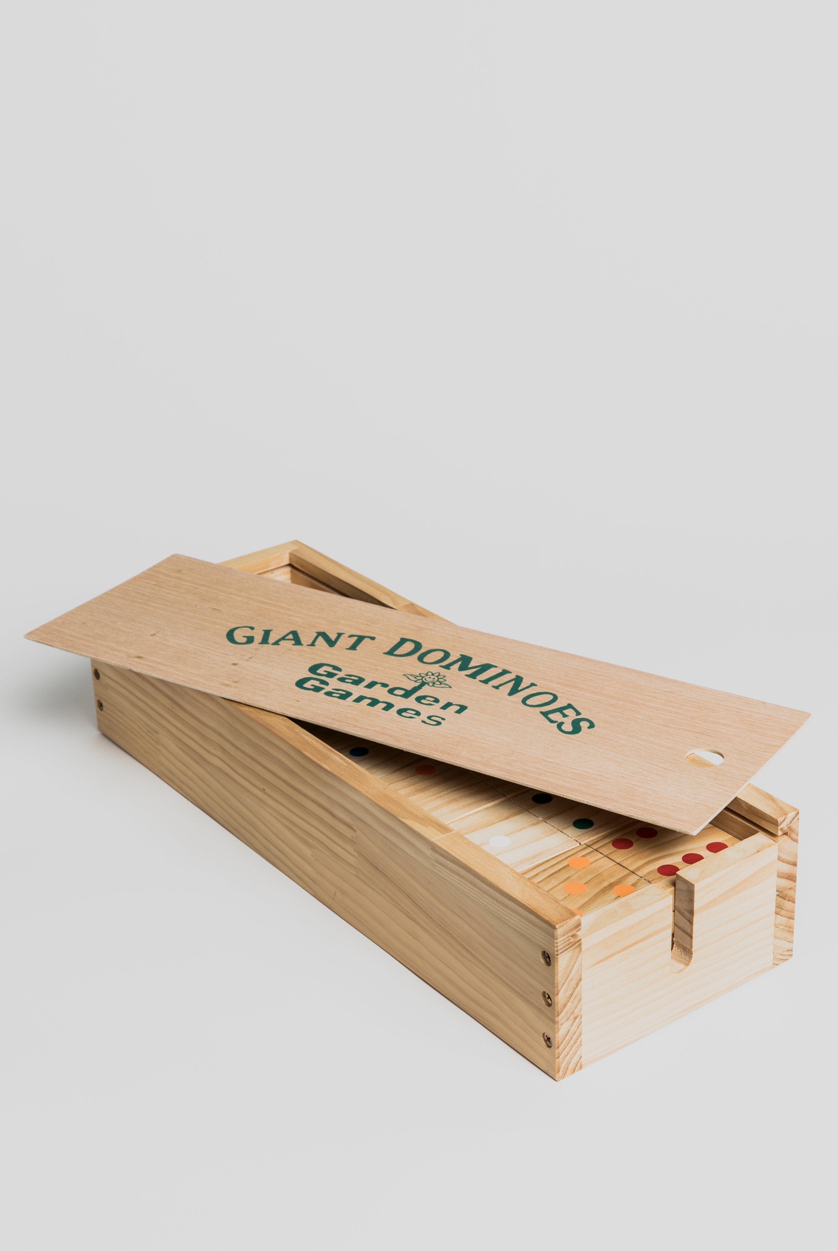 Domino - Giant Board Game Gardengames