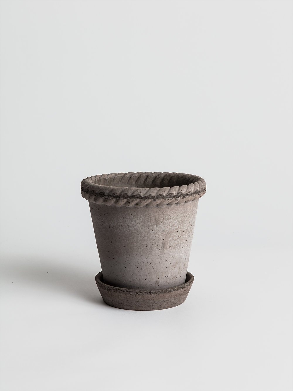 Emilia - Grey Pottery Bergs Potter