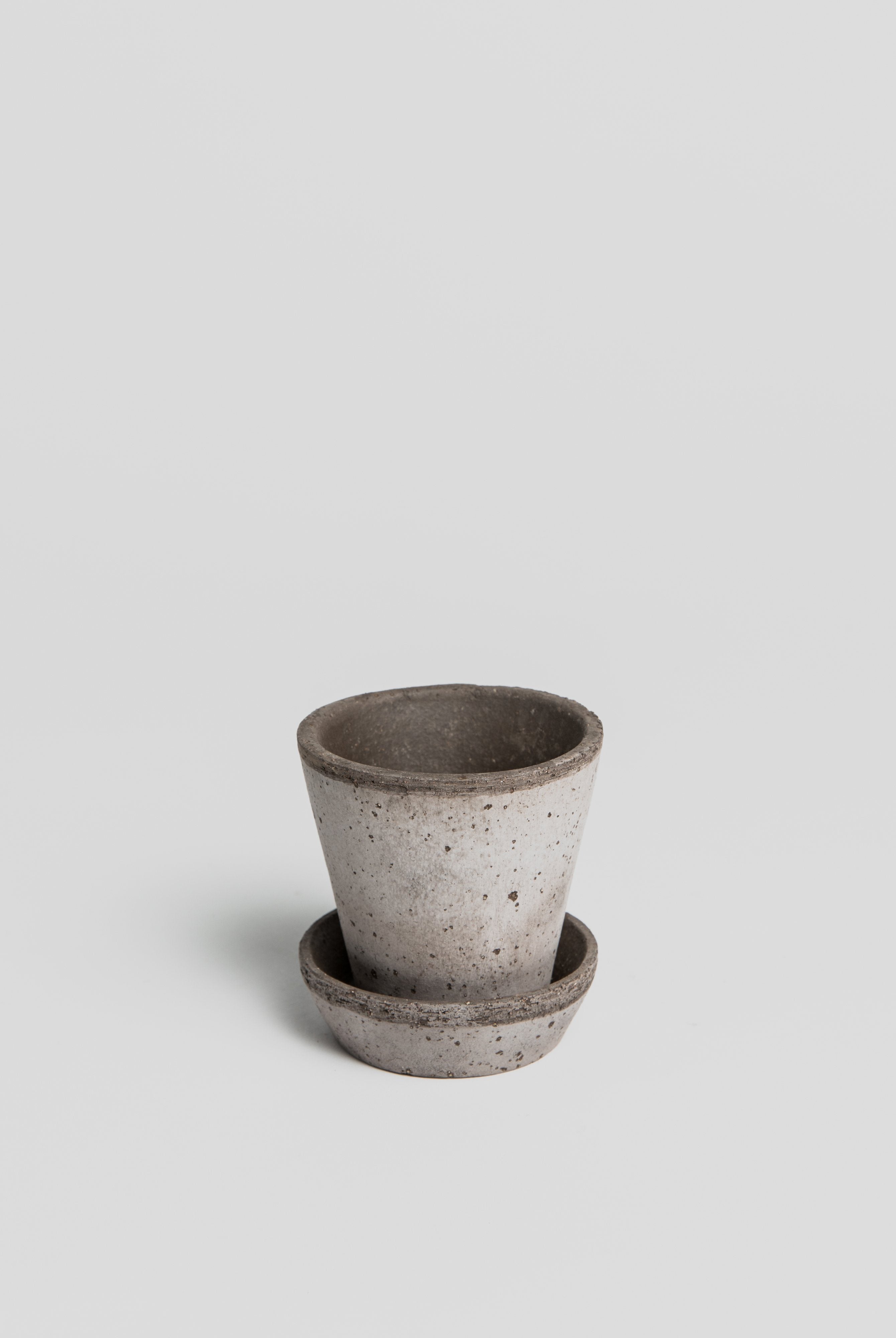 Julie - Grey Pottery Bergs Potter