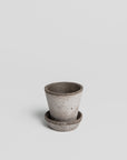 Julie - Grey Pottery Bergs Potter