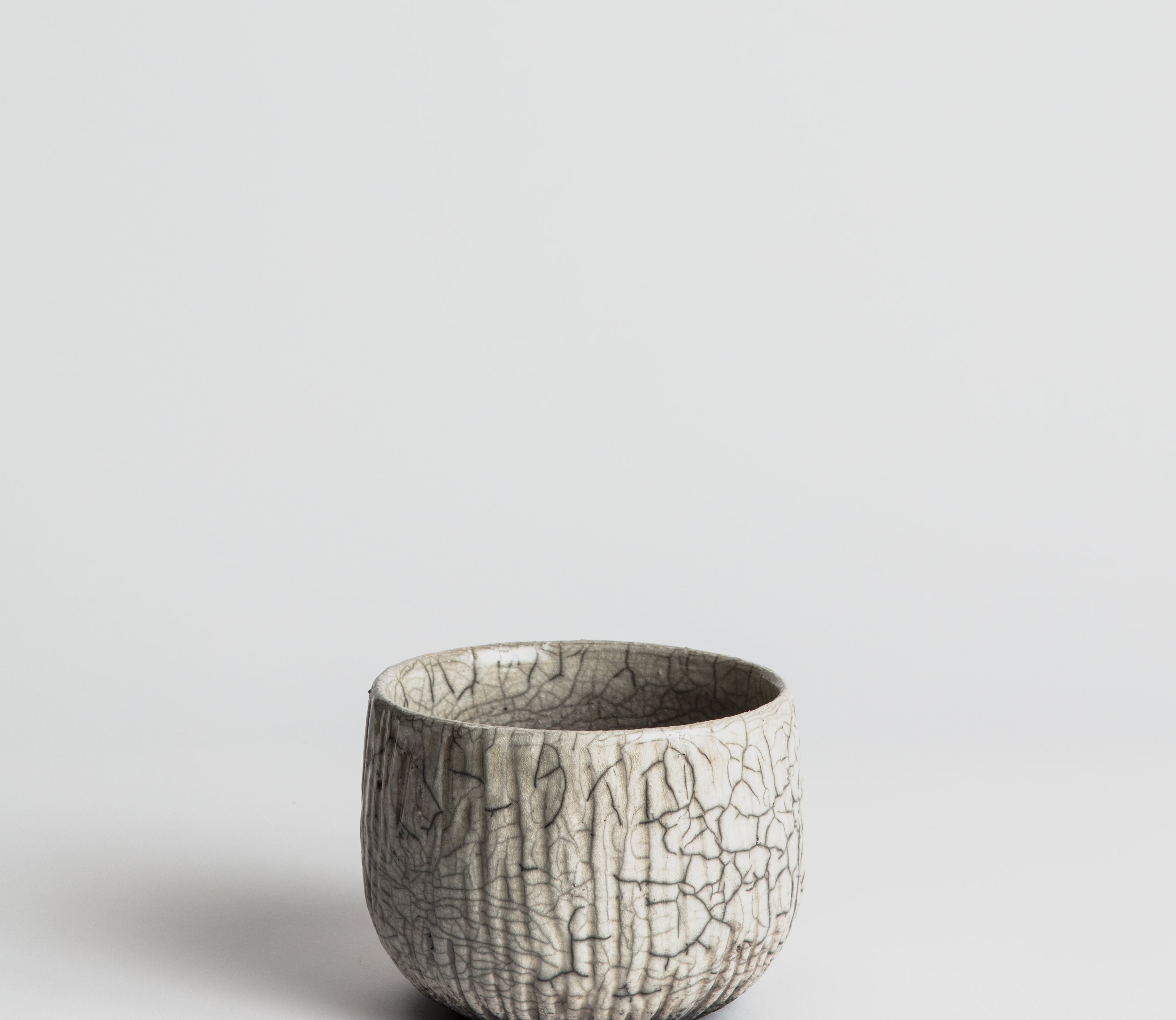 Kobe - Low White Pottery Cigale & Fourmi