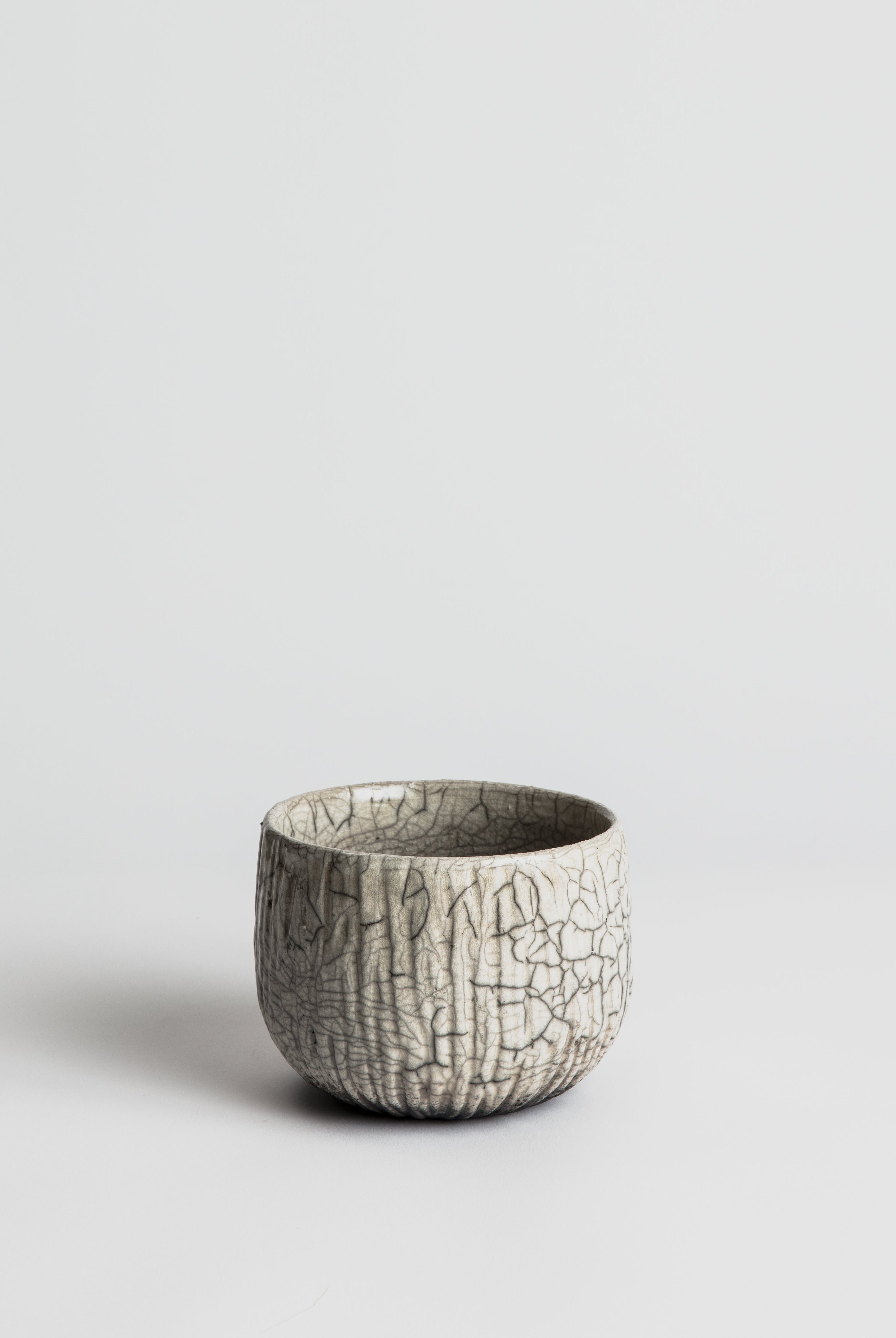 Kobe - Low White Pottery Cigale & Fourmi