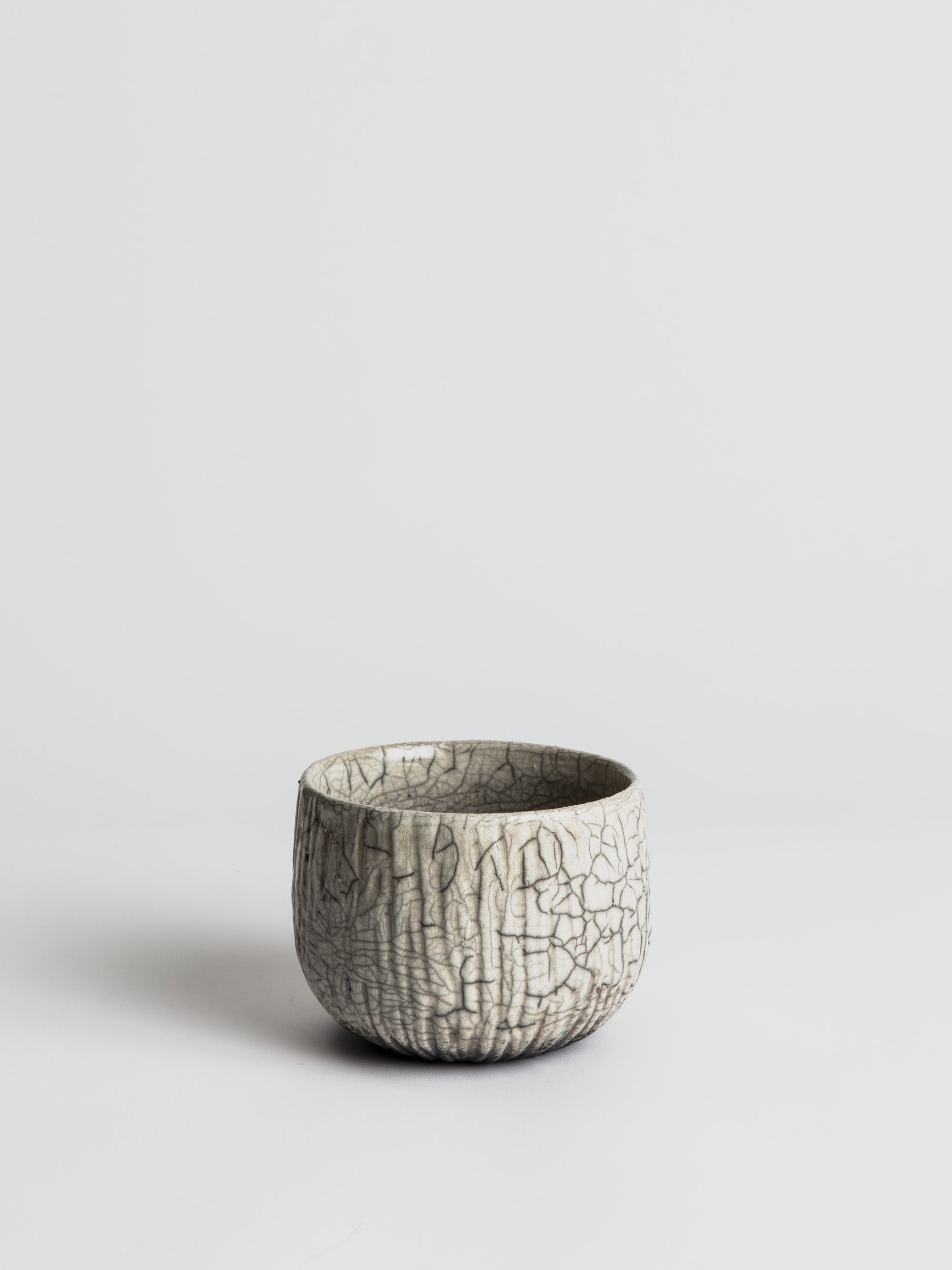 Kobe - Low White Pottery Cigale & Fourmi