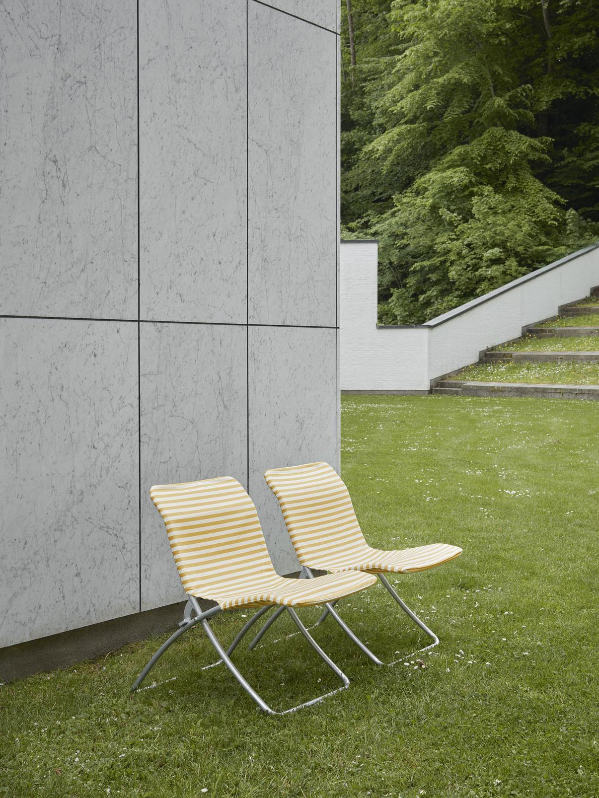 Lise Sunchair - Golden Yellow Stripe Sunchair Skagerak