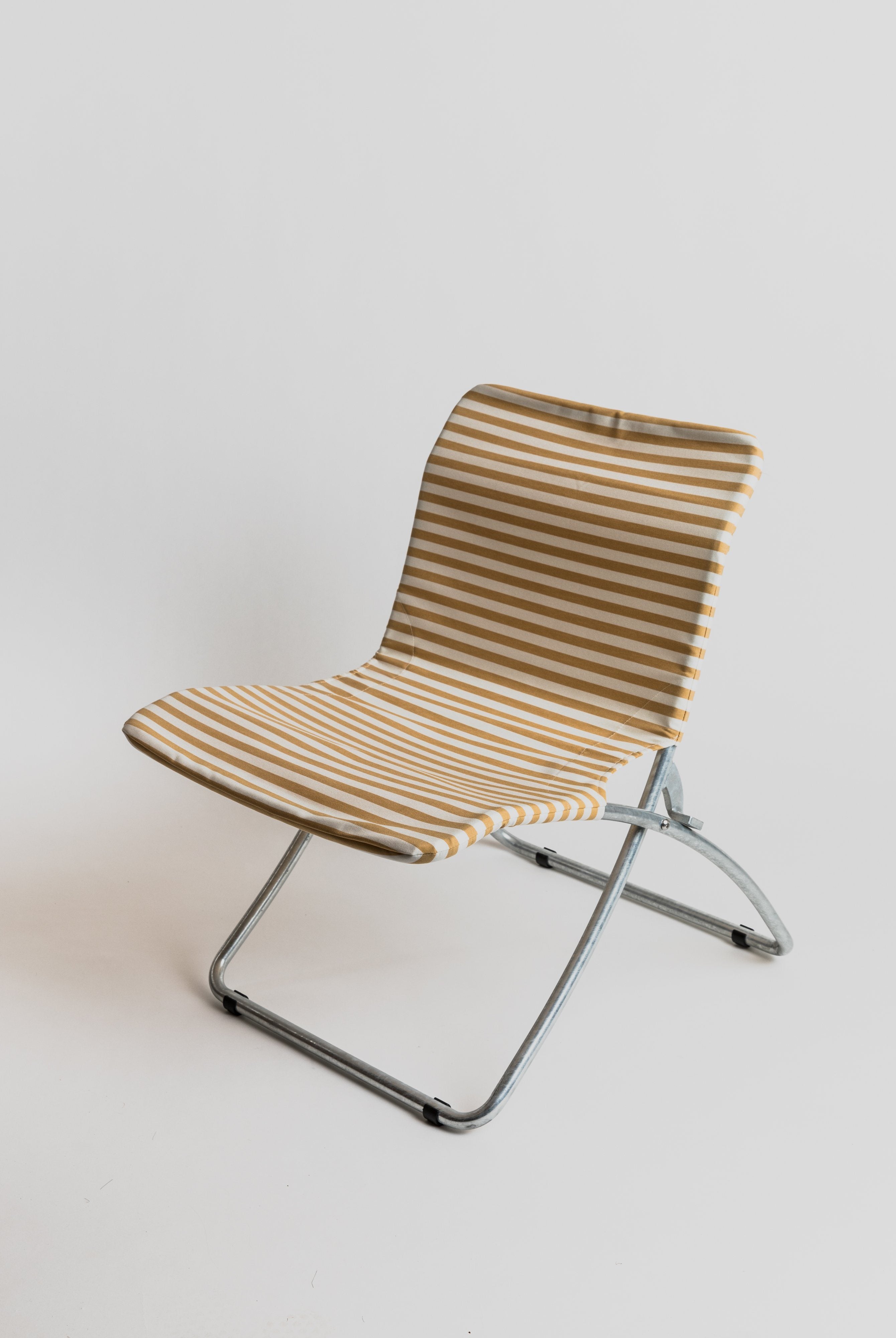 Lise Sunchair - Golden Yellow Stripe Sunchair Skagerak