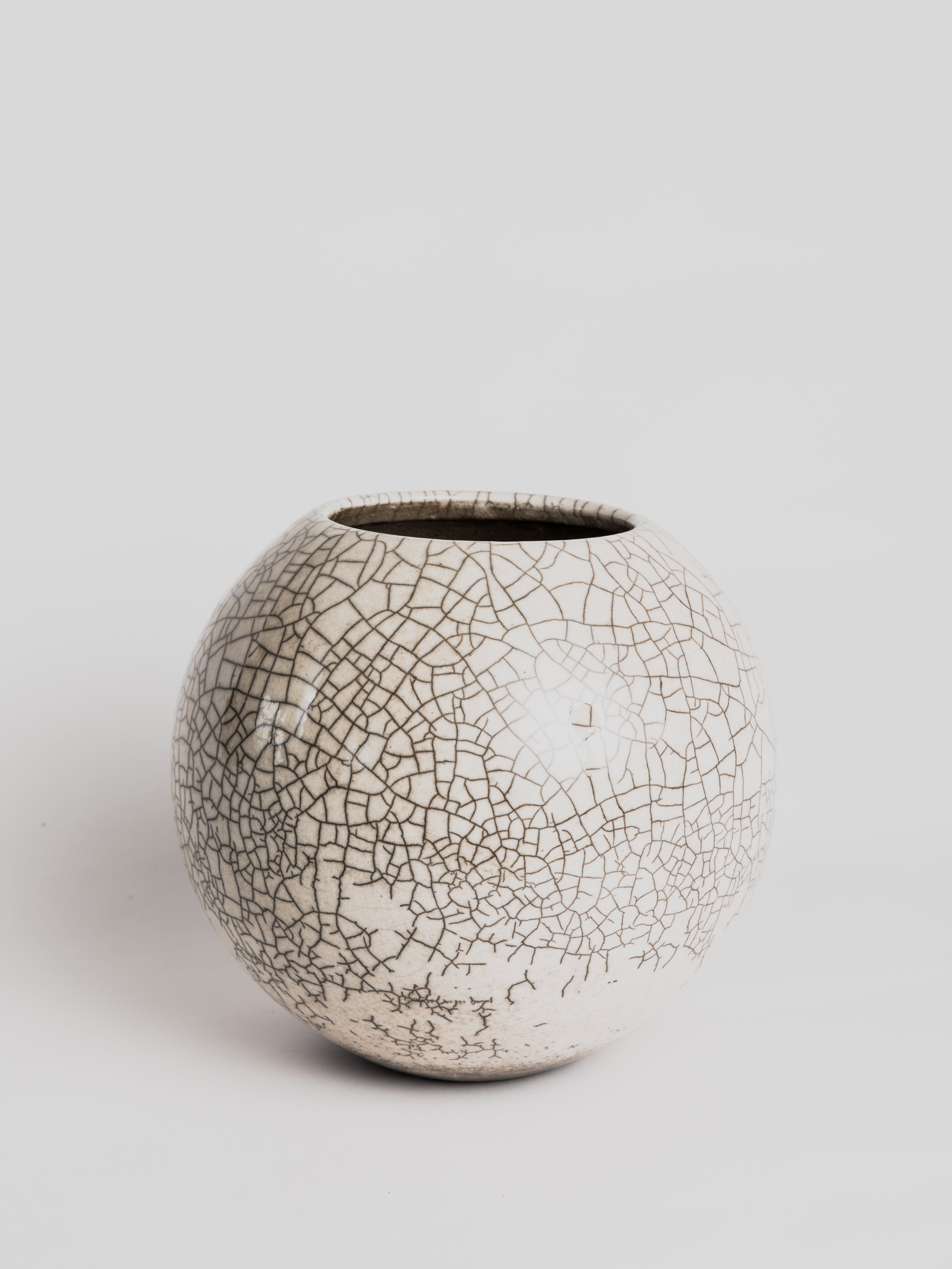 Lund Bal Vase - White Pottery Domani