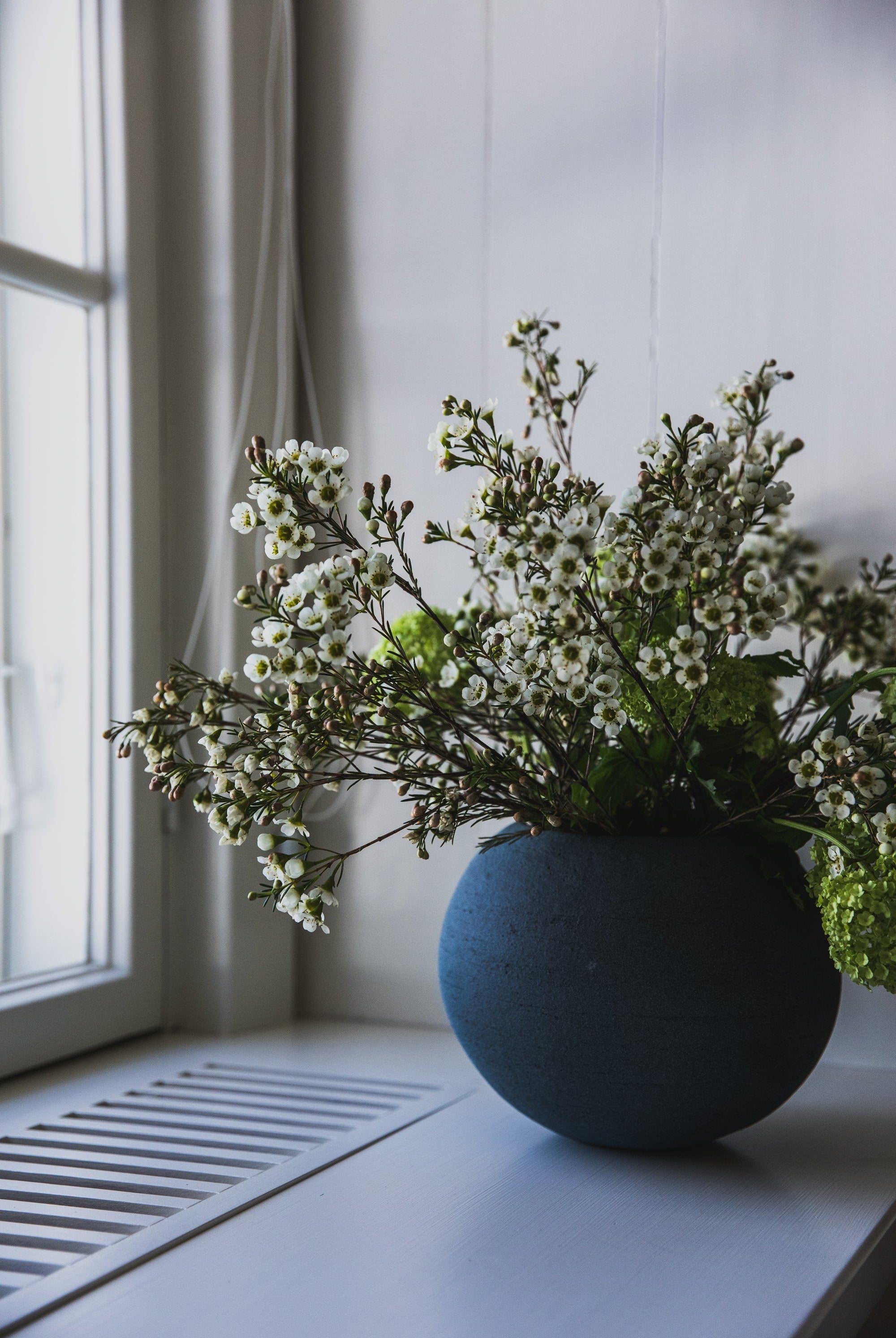 Luzon Pot - Frosted Green Vase Domani