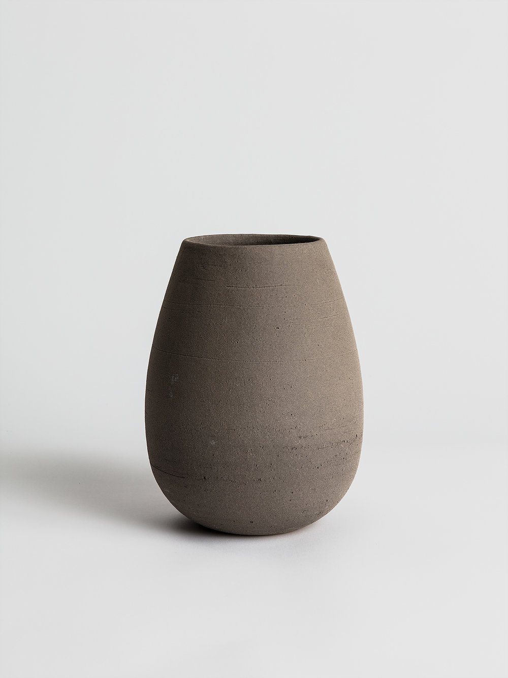 Luzon Vase - Frosted Dark Grey Vase Domani