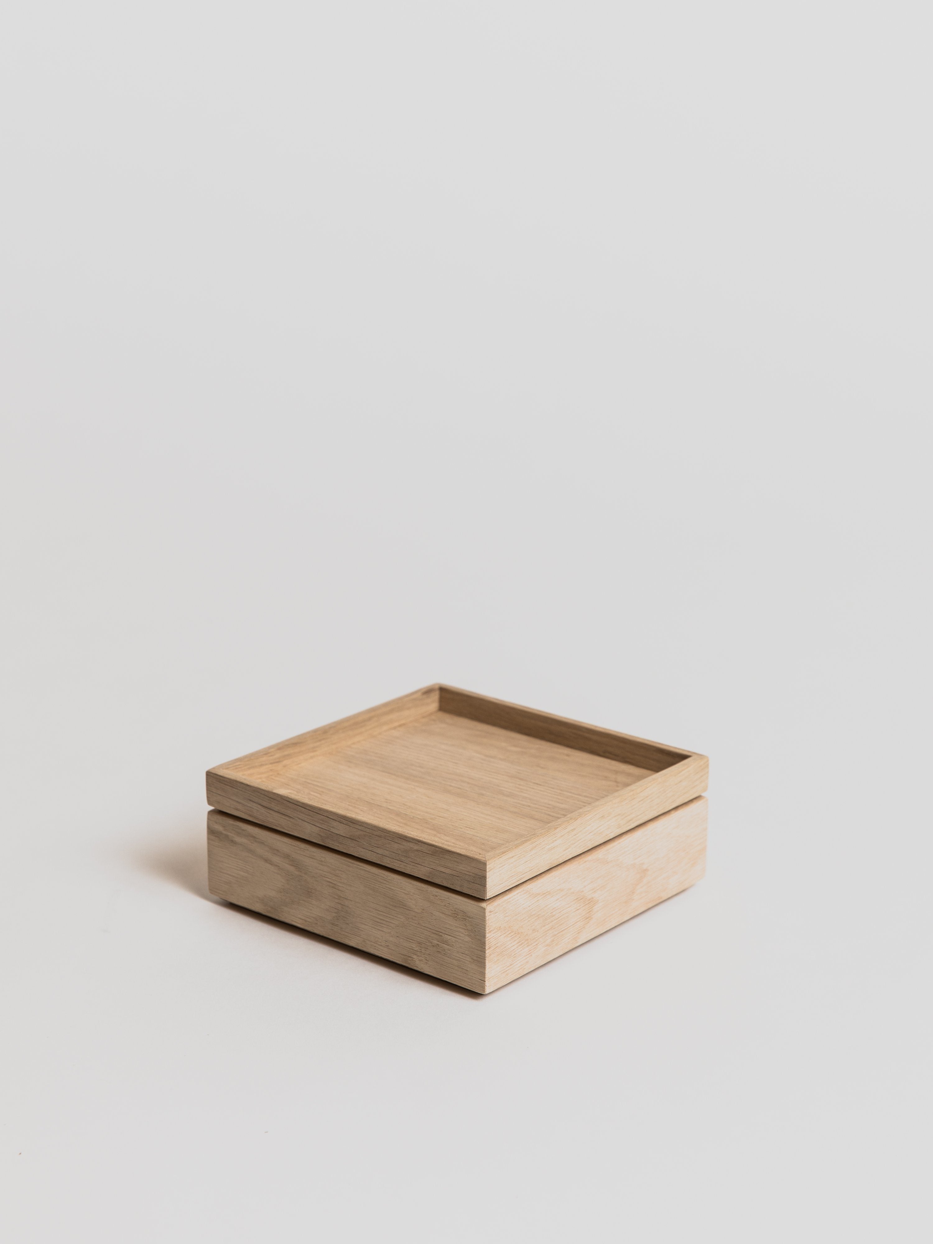 Nomad Box - Oak Mirror Skagerak