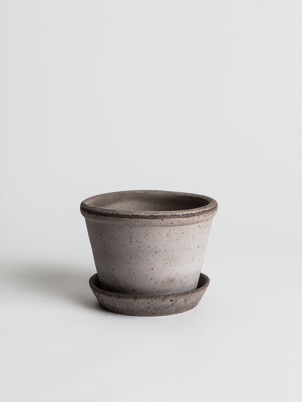 Parade - Grey Pottery Bergs Potter