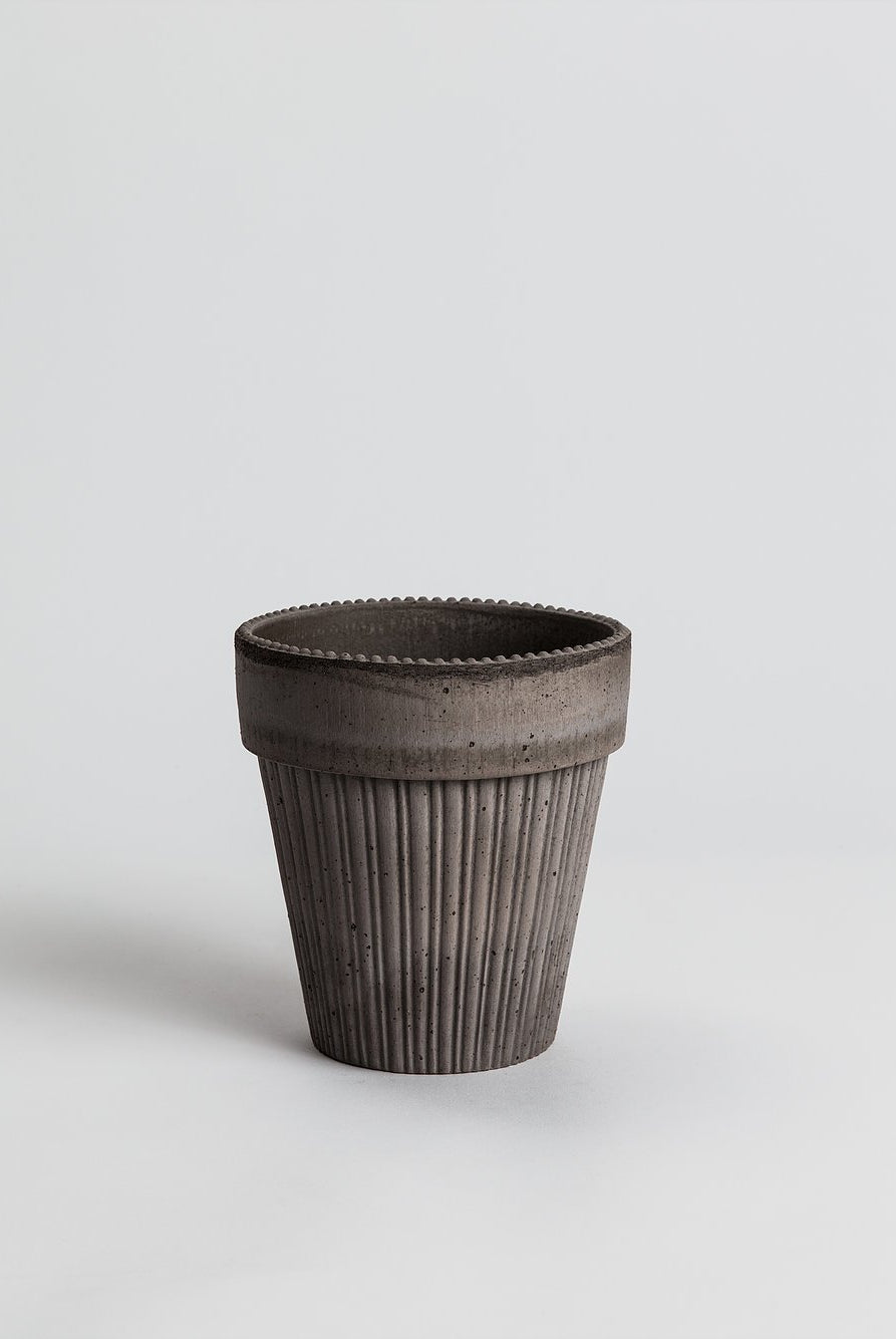 Simona - Grey Pottery Bergs Potter