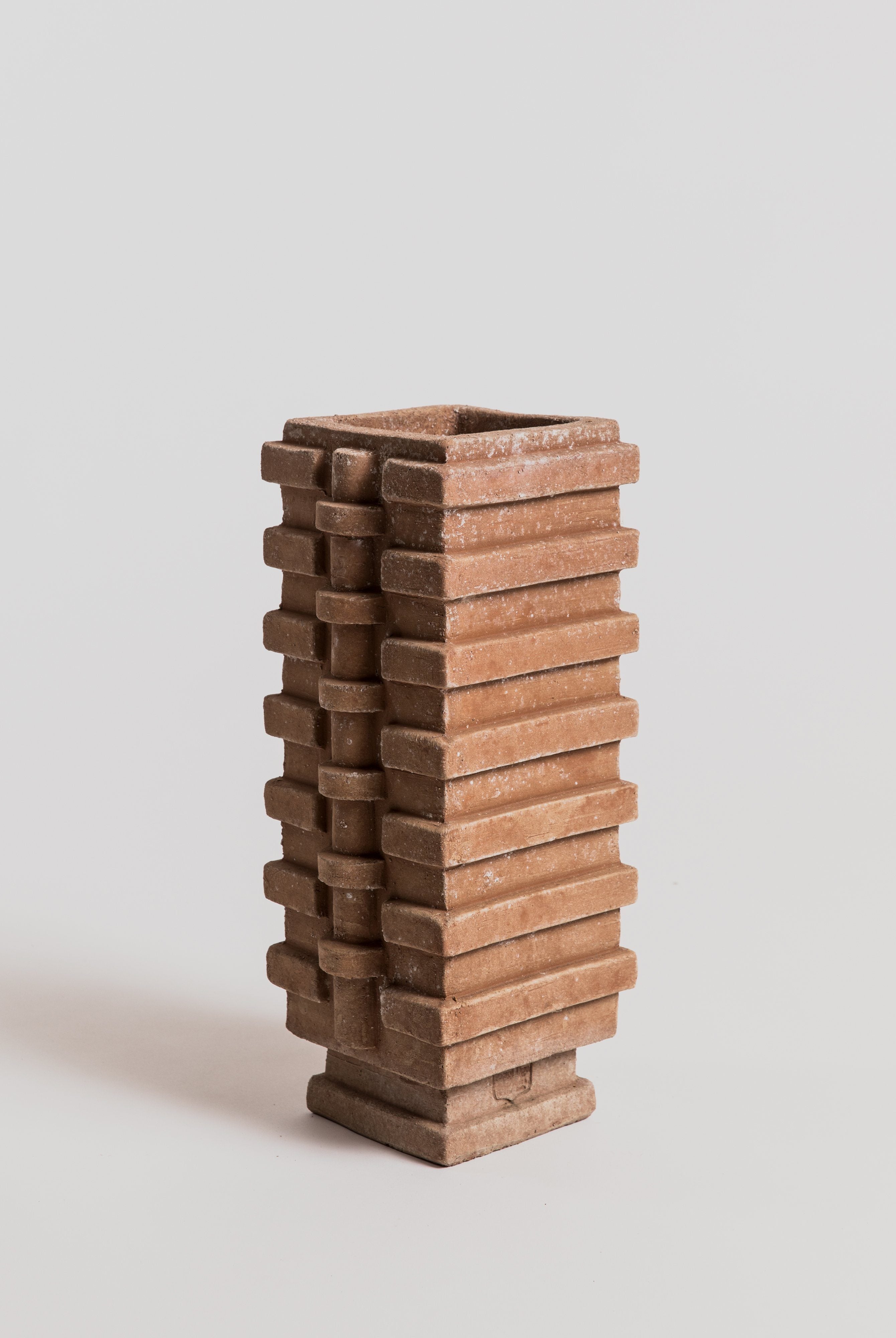 Skyscraper Vase Poggi Ugo