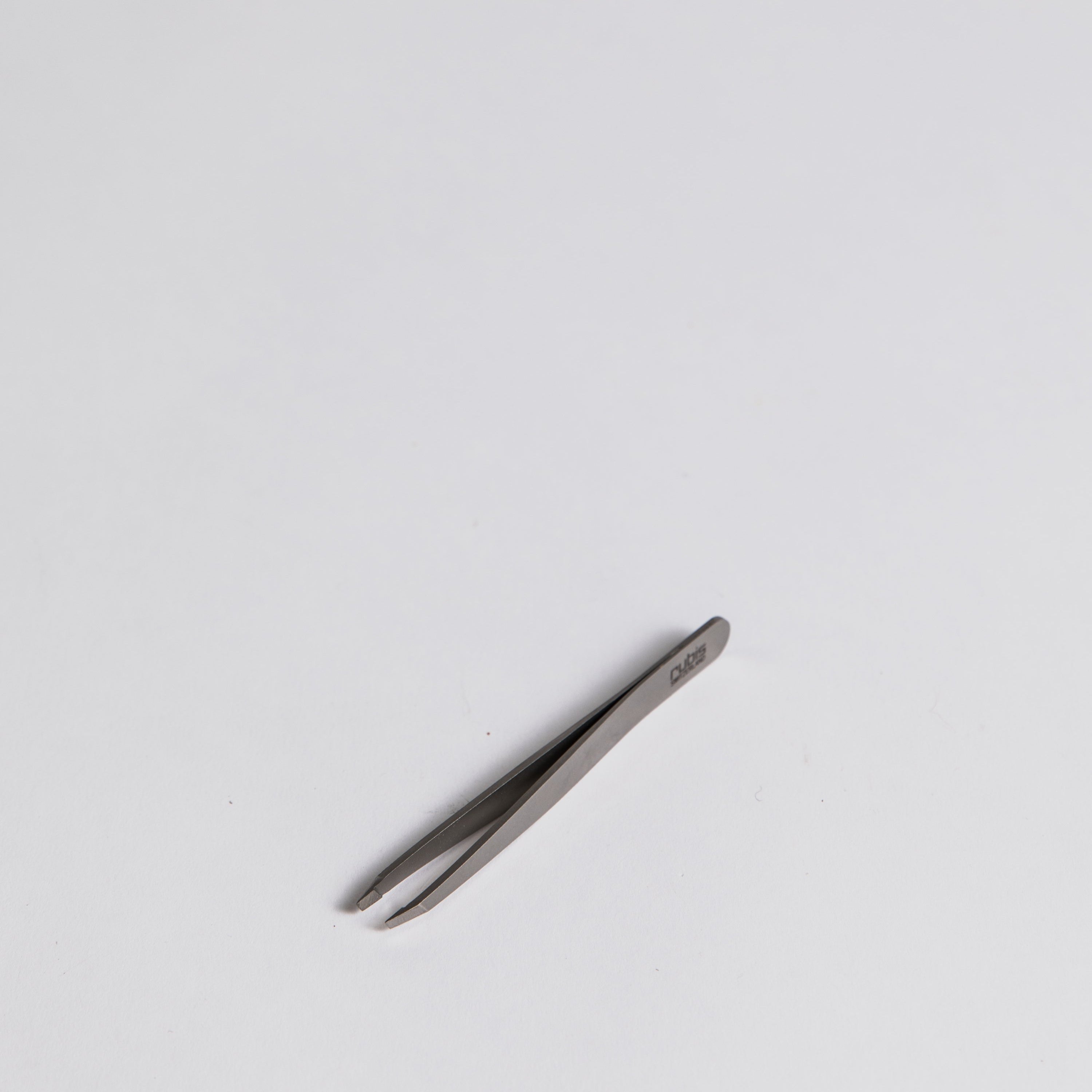 Tweezer Tweezer Rubis