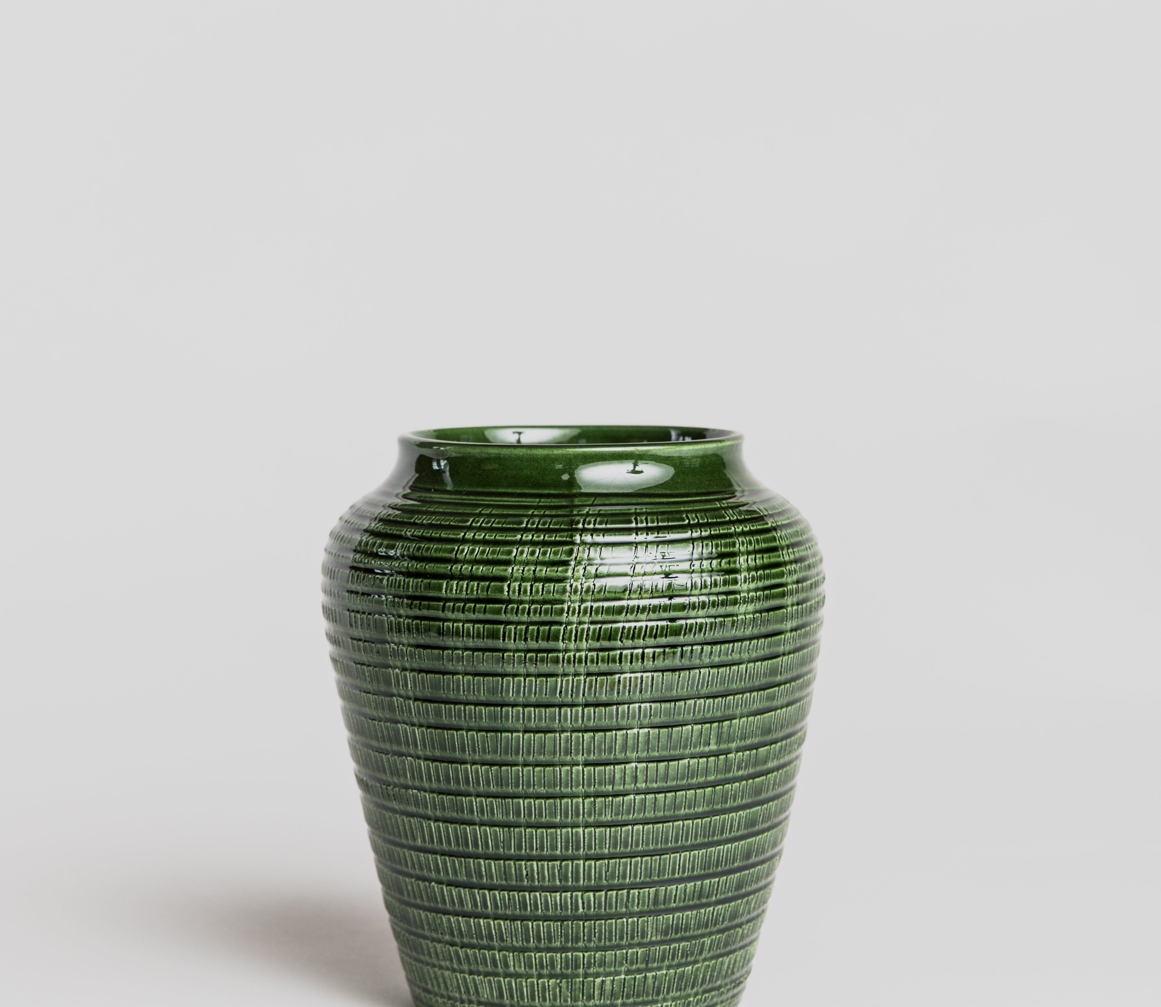 Willow Vase - Emerald Green Pottery Bergs Potter