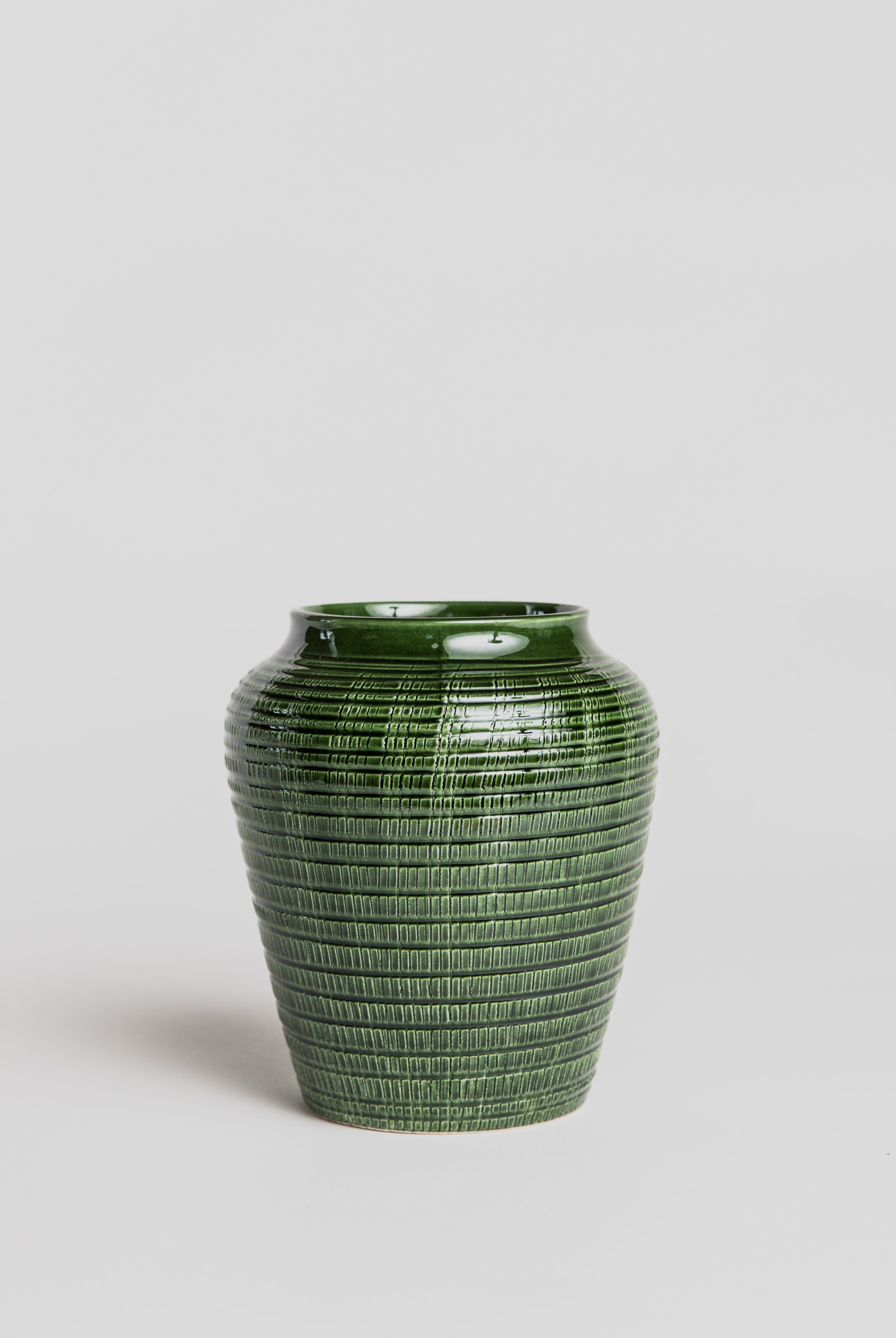 Willow Vase - Emerald Green Pottery Bergs Potter