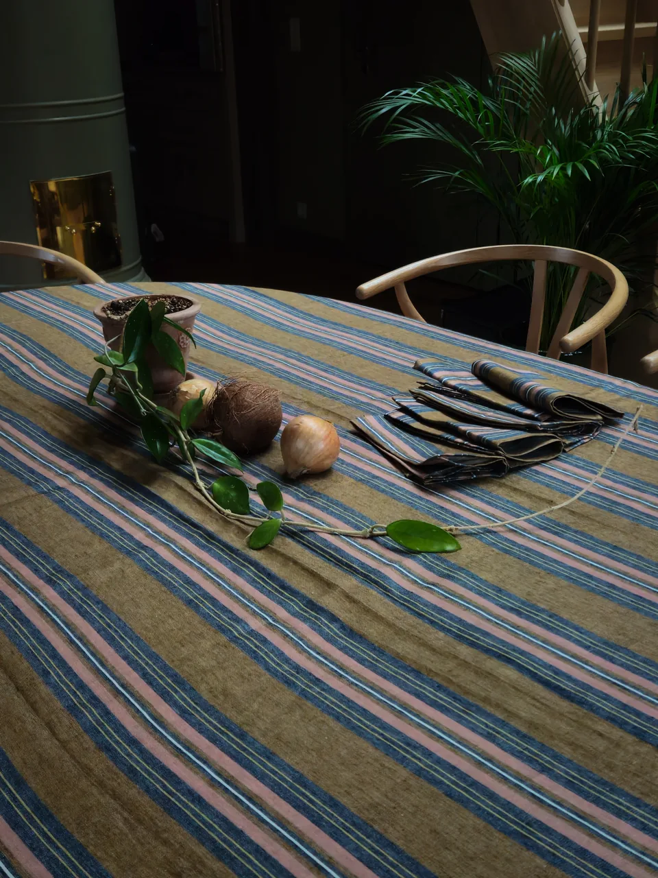 The set table