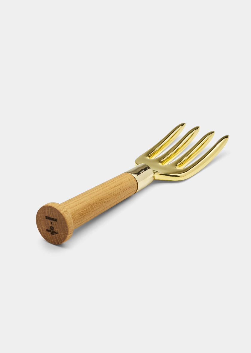 Nurture Hand Fork - Brass / Oak — Skultuna 3