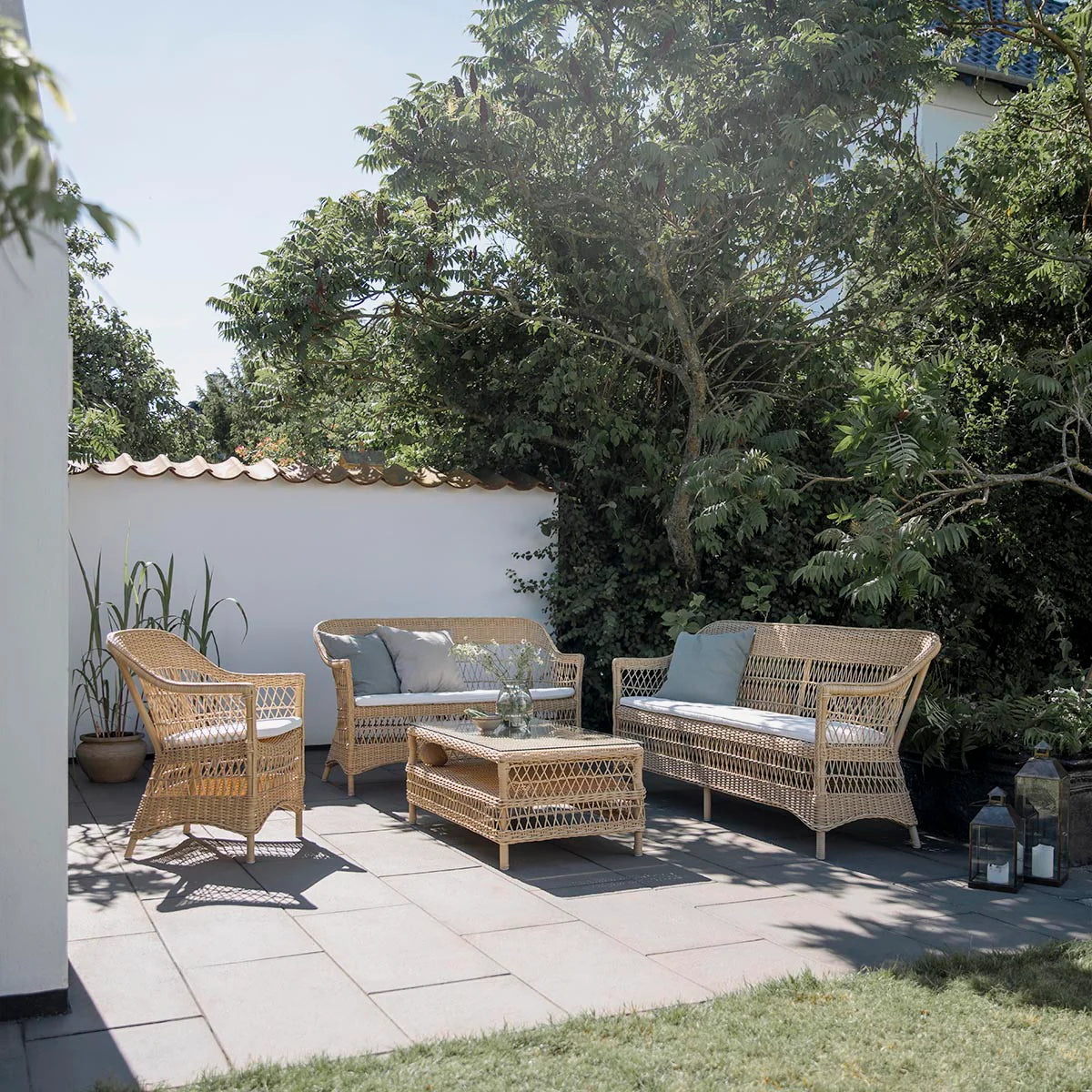 Charlot Outdoor Chair with White Cushion - Cigale &  Fourmi
