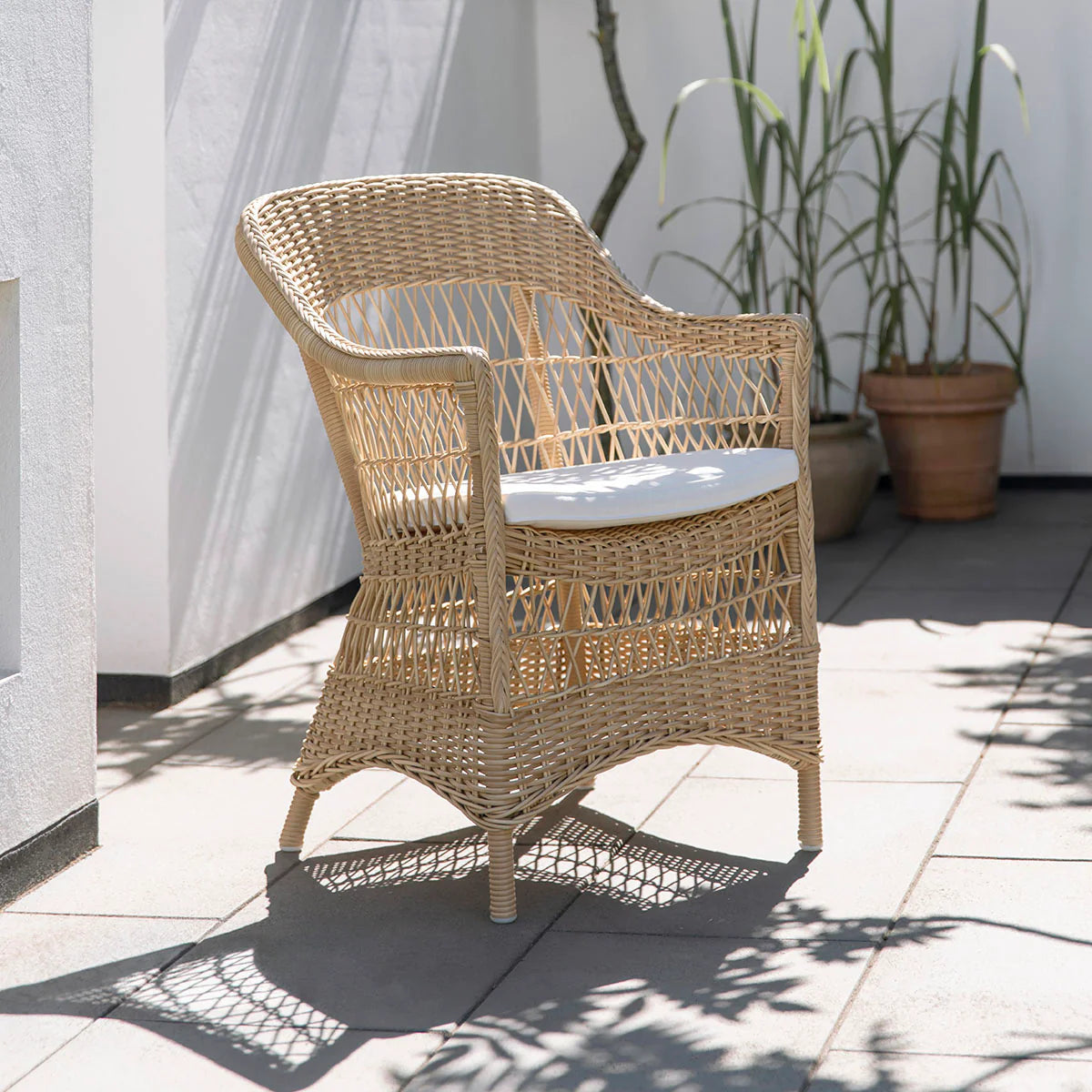 Charlot Outdoor Chair with White Cushion - Cigale &  Fourmi