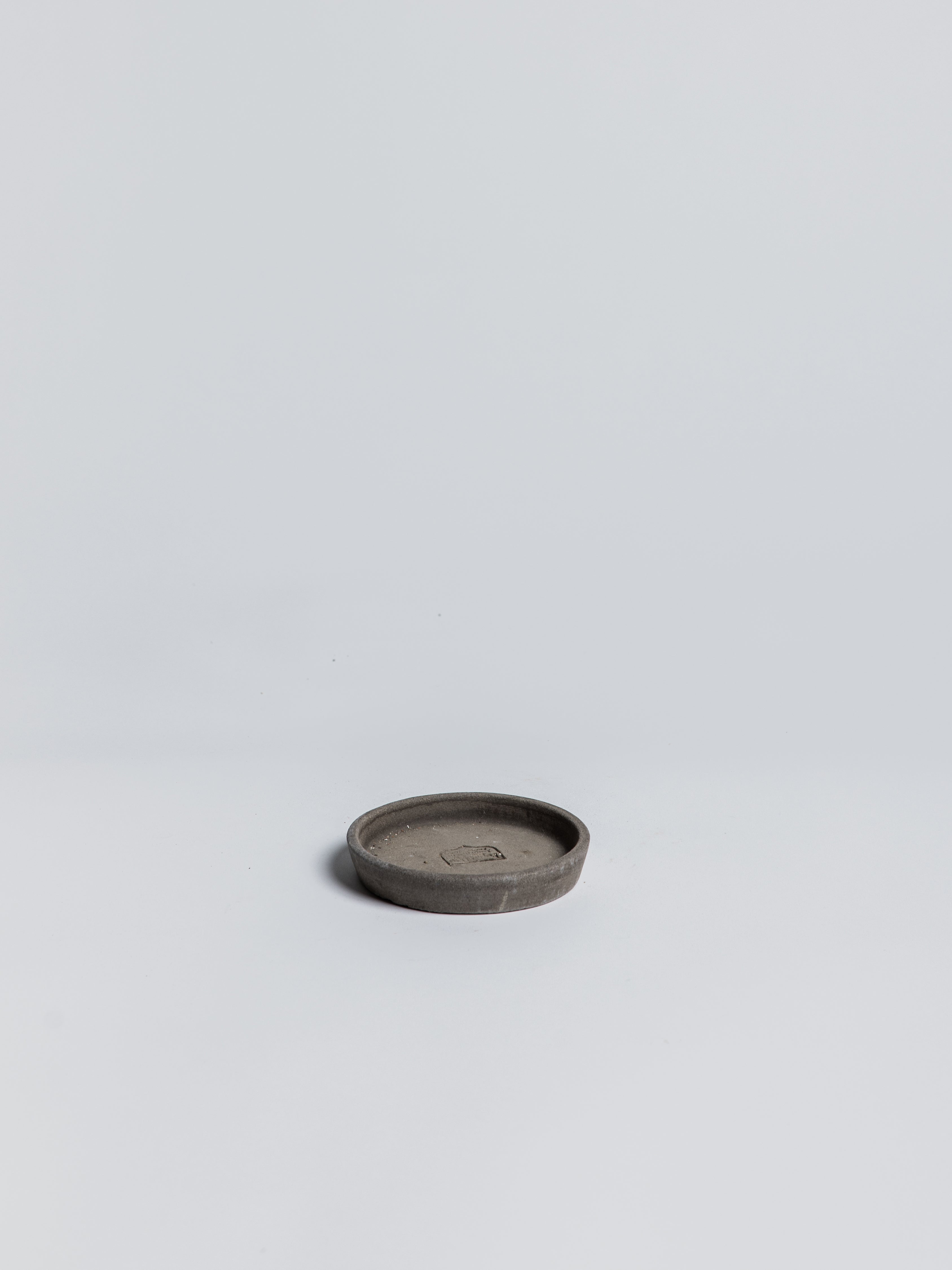 Saucer Liscio - Grigiolava (without rim) - Cigale &  Fourmi