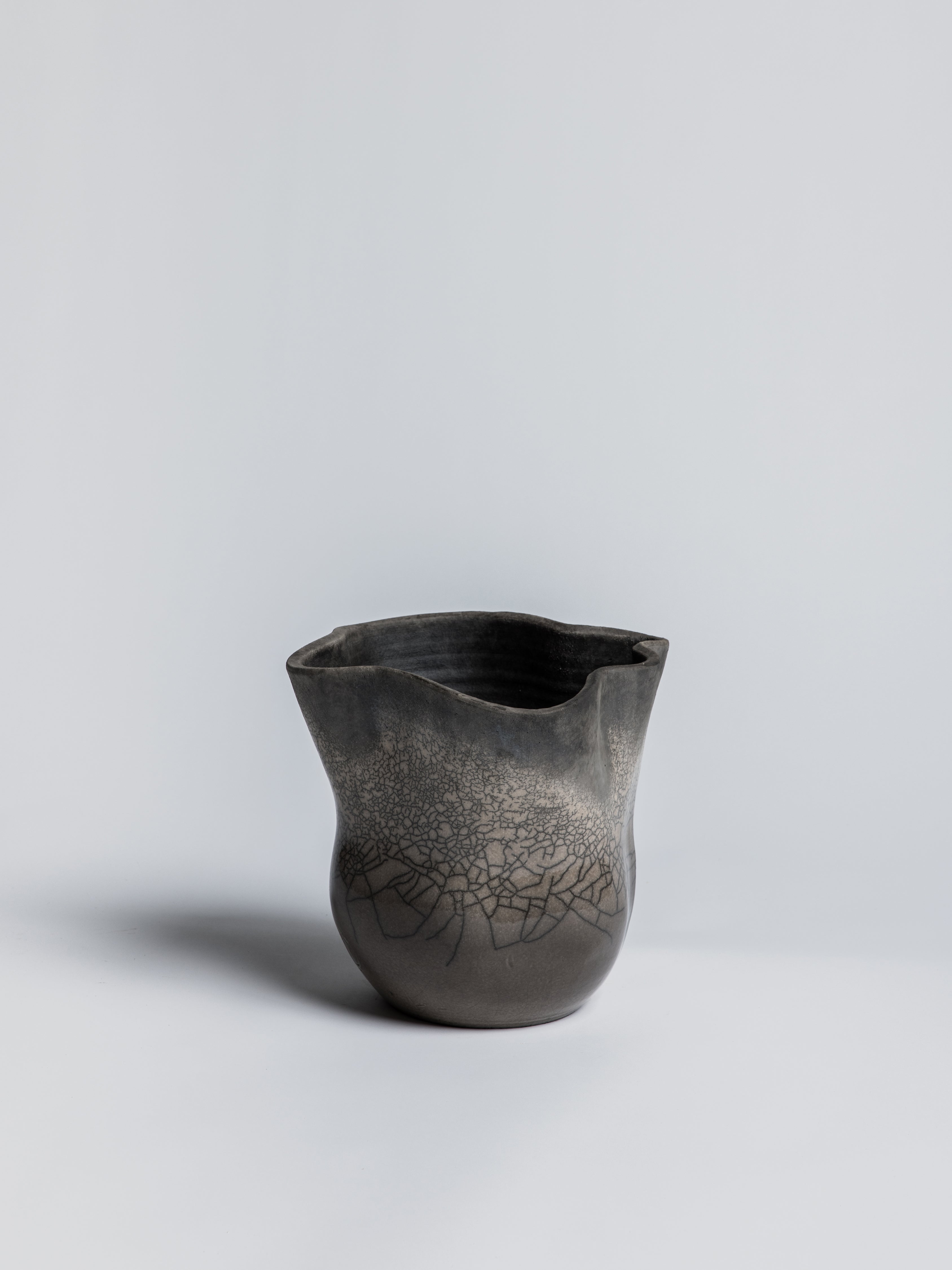 DOMANIドマーニ　Minsk VASE　コールブラック　24cm DOMANIドマーニ Minsk VASE コールブラック 24cm ドマーニ（DOMANI