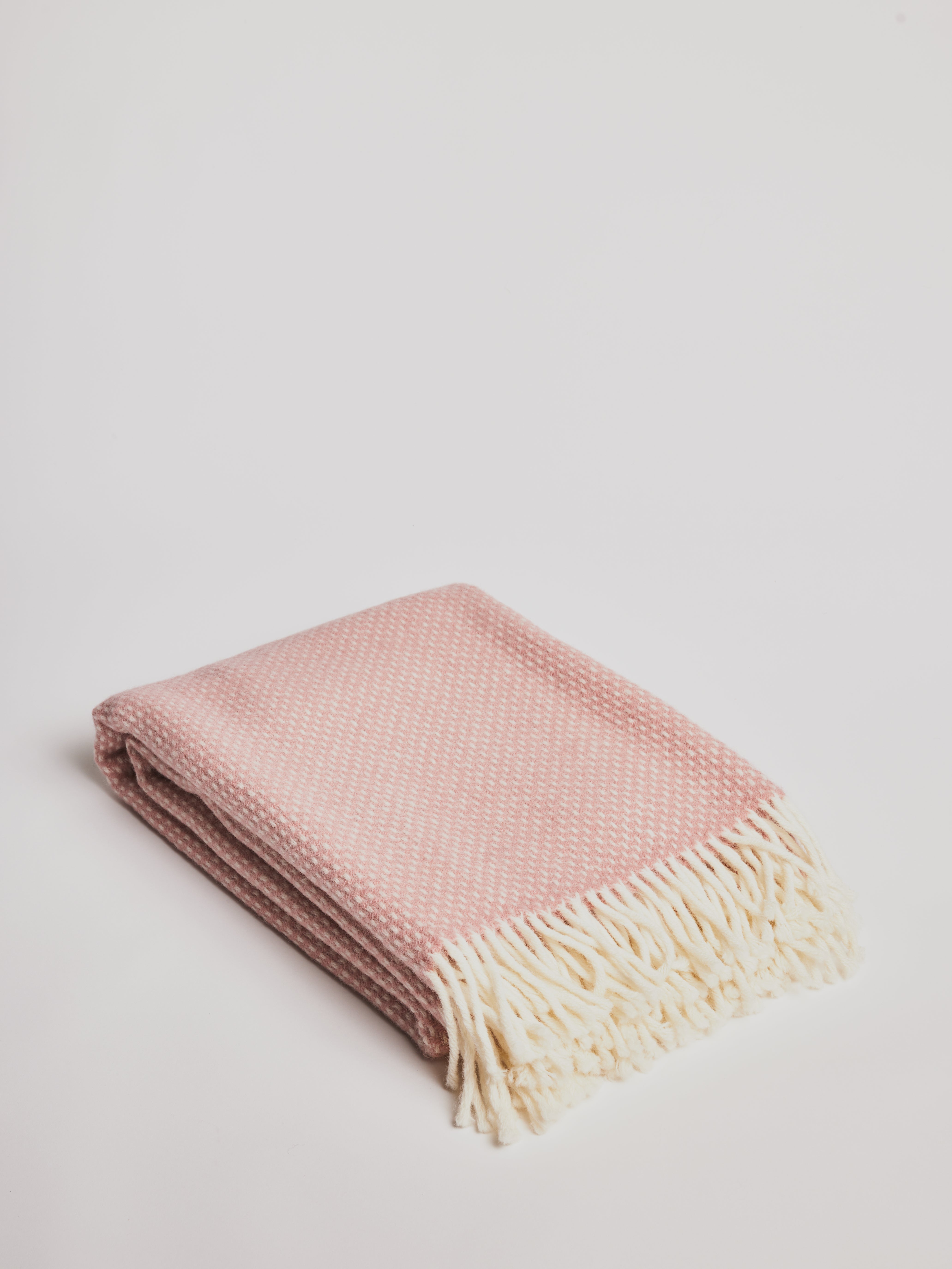 Woolen Blanket - Preppy Misty Rose - Cigale &  Fourmi
