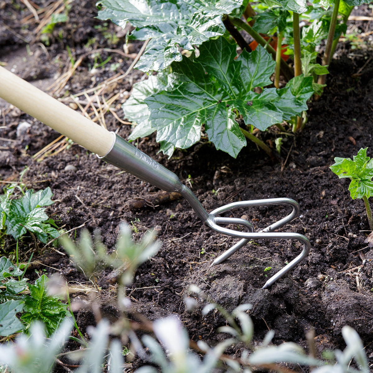 Long Handled Claw Cultivator