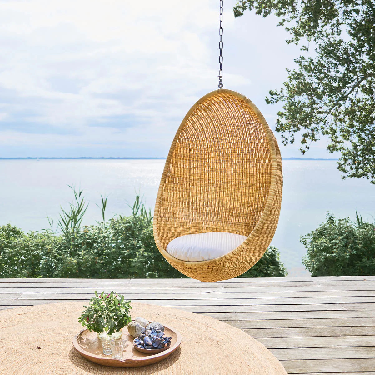 Hanging Egg Chair Outdoor - with White Cushion - Cigale &  Fourmi