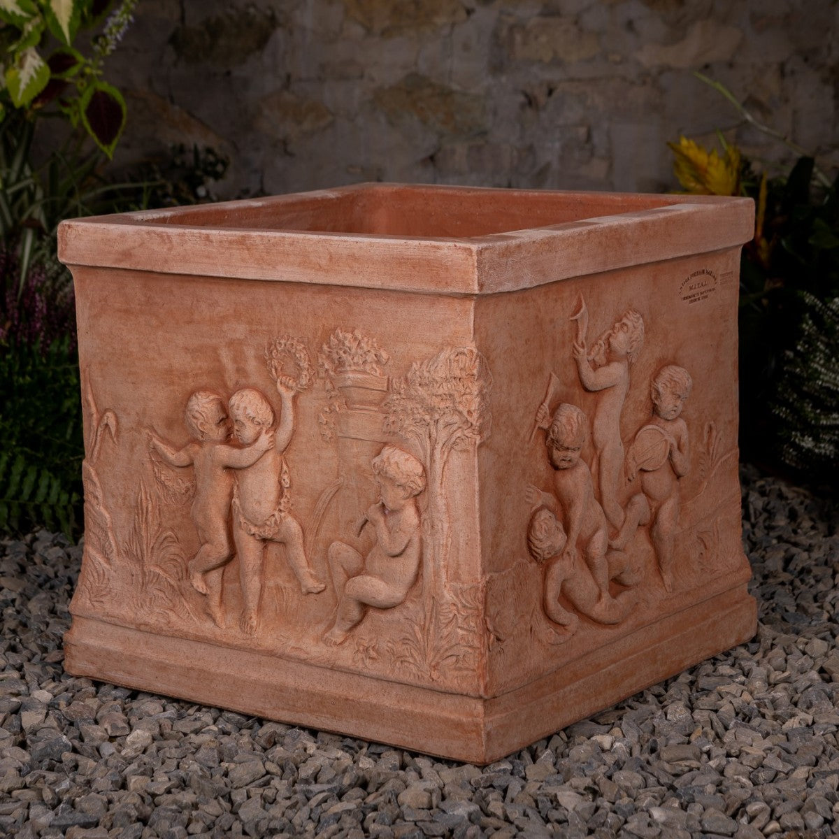Quadrato Pot - Putti Terracotta — M.I.T.A.L